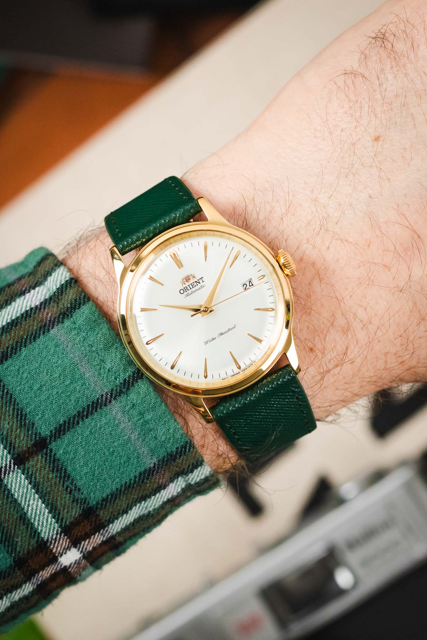 Hirsch GIFFONE Calf Leather Watch Strap in DARK GREEN - Image 2