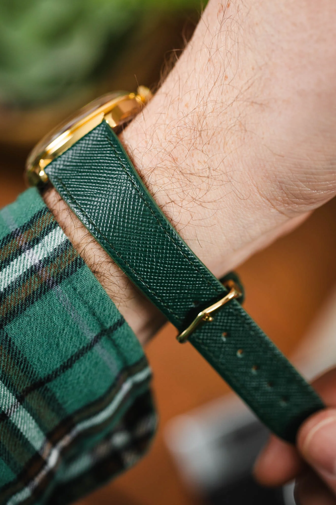 Hirsch GIFFONE Calf Leather Watch Strap in DARK GREEN - Image 6