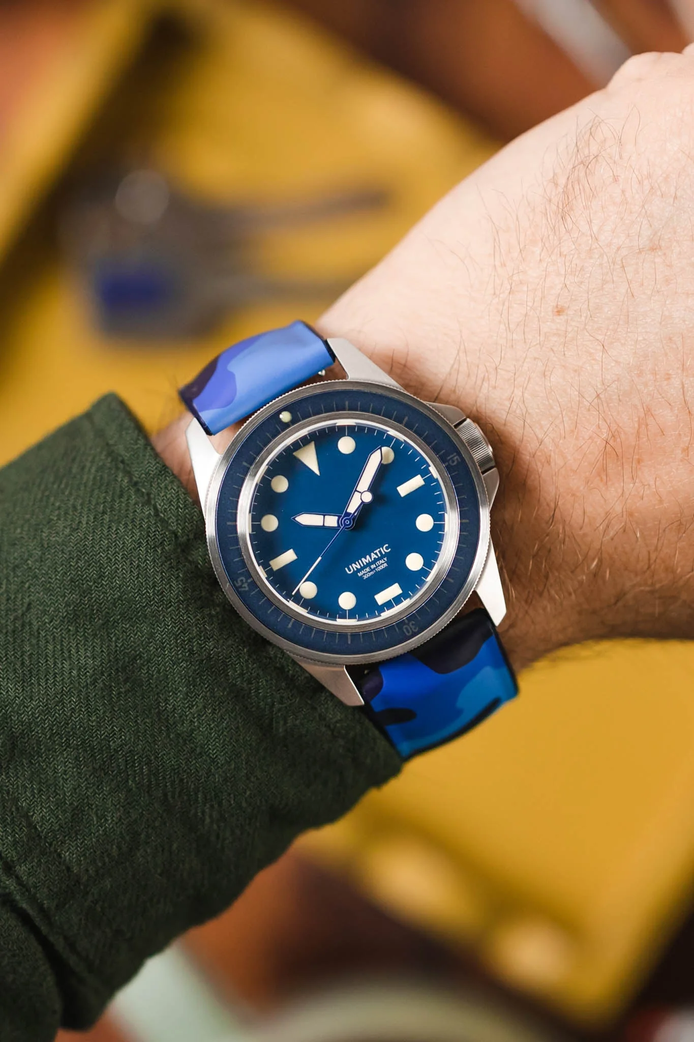 Hirsch JOHN Natural Rubber Performance Watch Strap in BLUE CAMOUFLAGE - Image 2