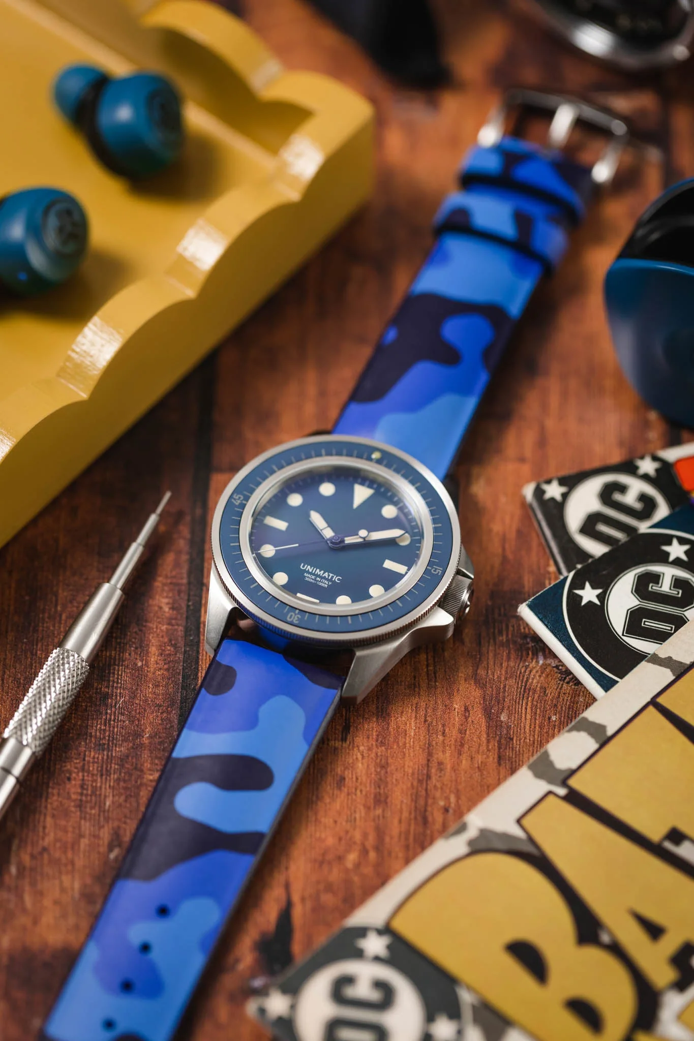 Hirsch JOHN Natural Rubber Performance Watch Strap in BLUE CAMOUFLAGE - Image 4