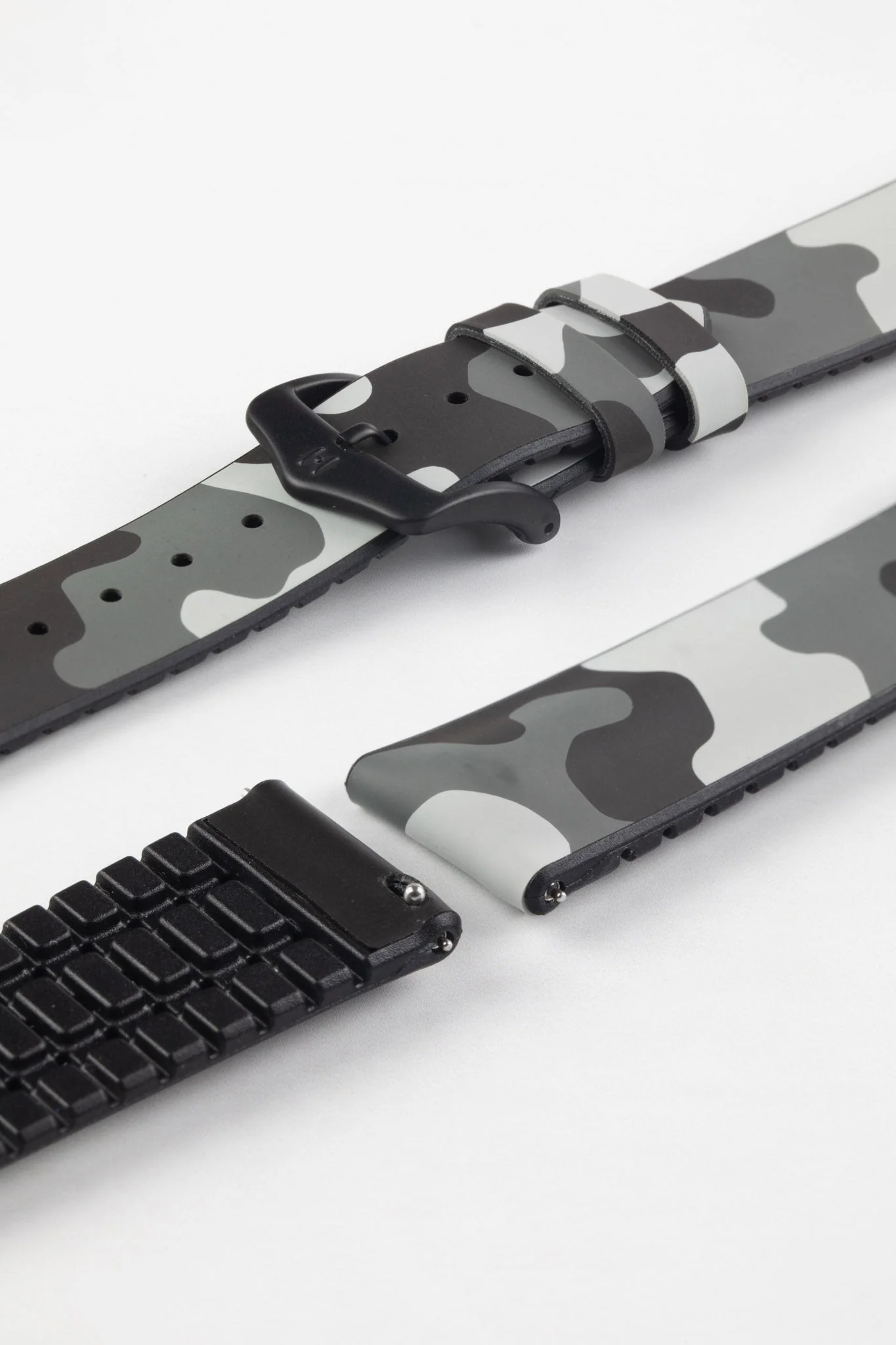 Hirsch JOHN Natural Rubber Performance Watch Strap in GREY CAMOUFLAGE - Image 9