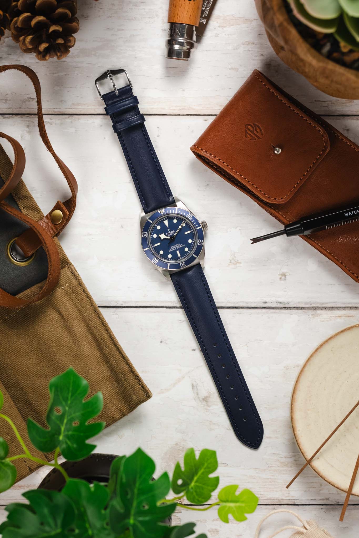 Hirsch KENT Textured Natural Leather Watch Strap in DEEP BLUE - Image 6