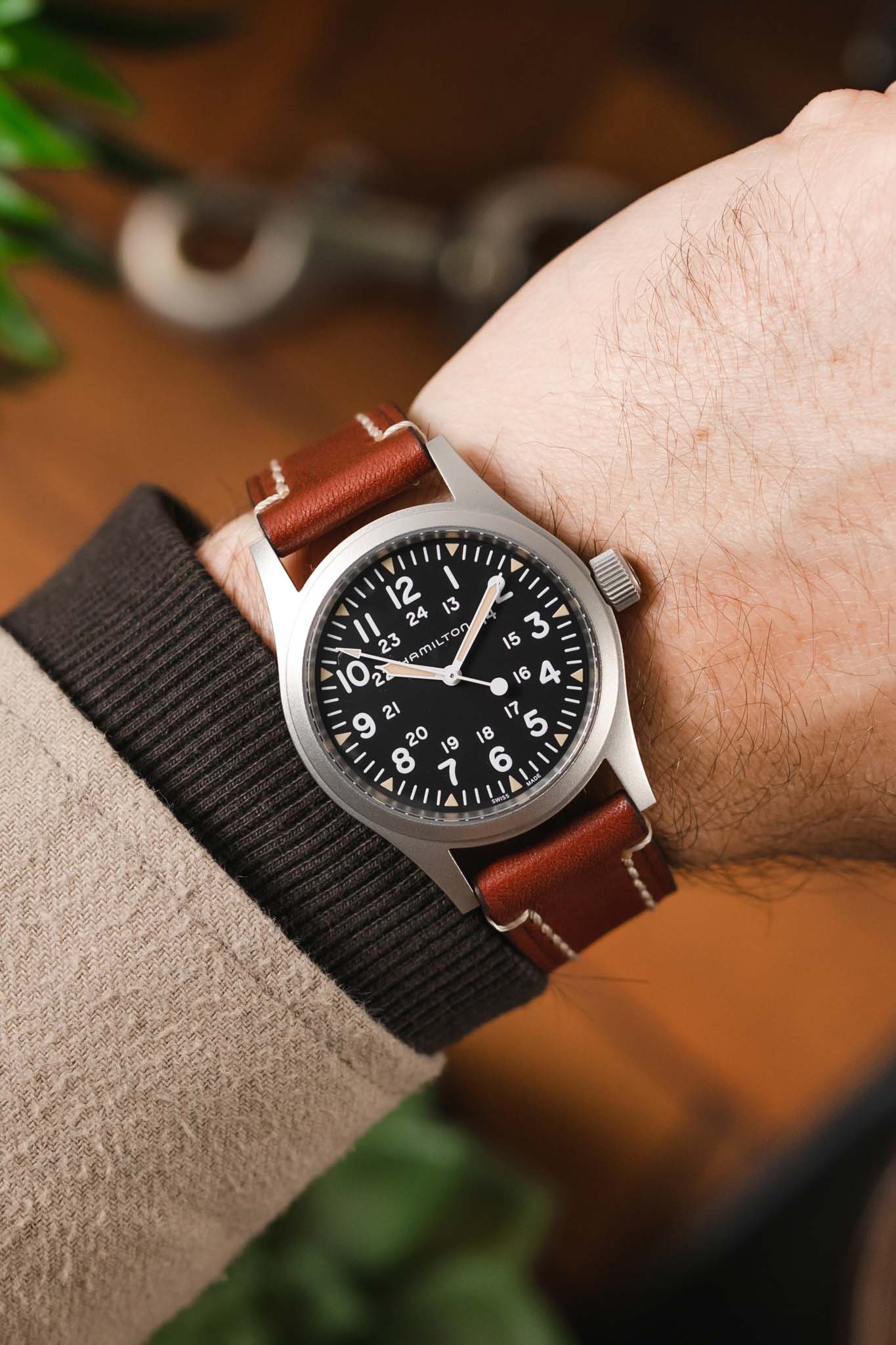 Hirsch LIBERTY Leather Watch Strap in GOLD BROWN - Image 2
