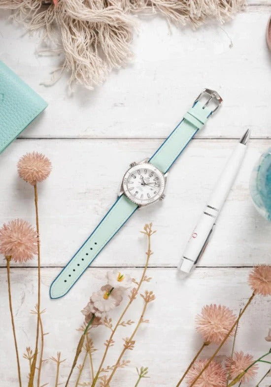 Hirsch LINDSEY Ladies Leather & Rubber Performance Watch Strap in BLUE/PETROL - Image 13