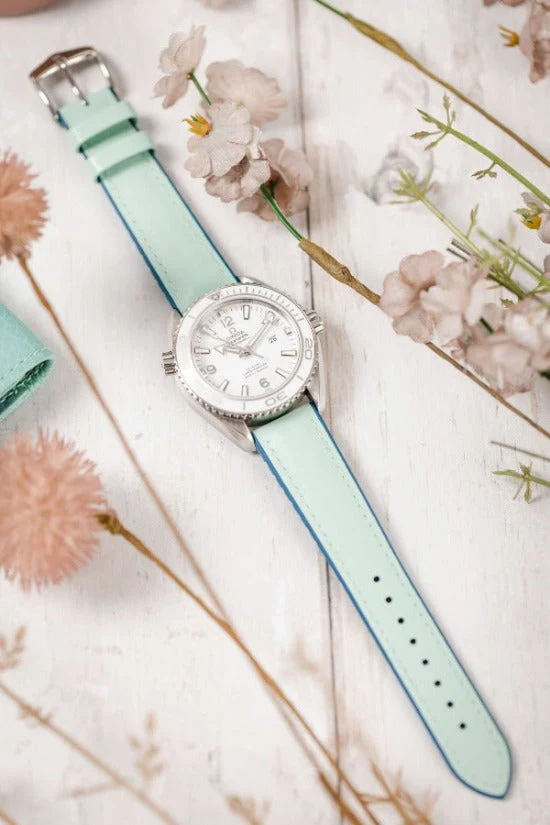 Hirsch LINDSEY Ladies Leather & Rubber Performance Watch Strap in BLUE/PETROL - Image 4