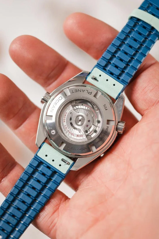 Hirsch LINDSEY Ladies Leather & Rubber Performance Watch Strap in BLUE/PETROL - Image 6
