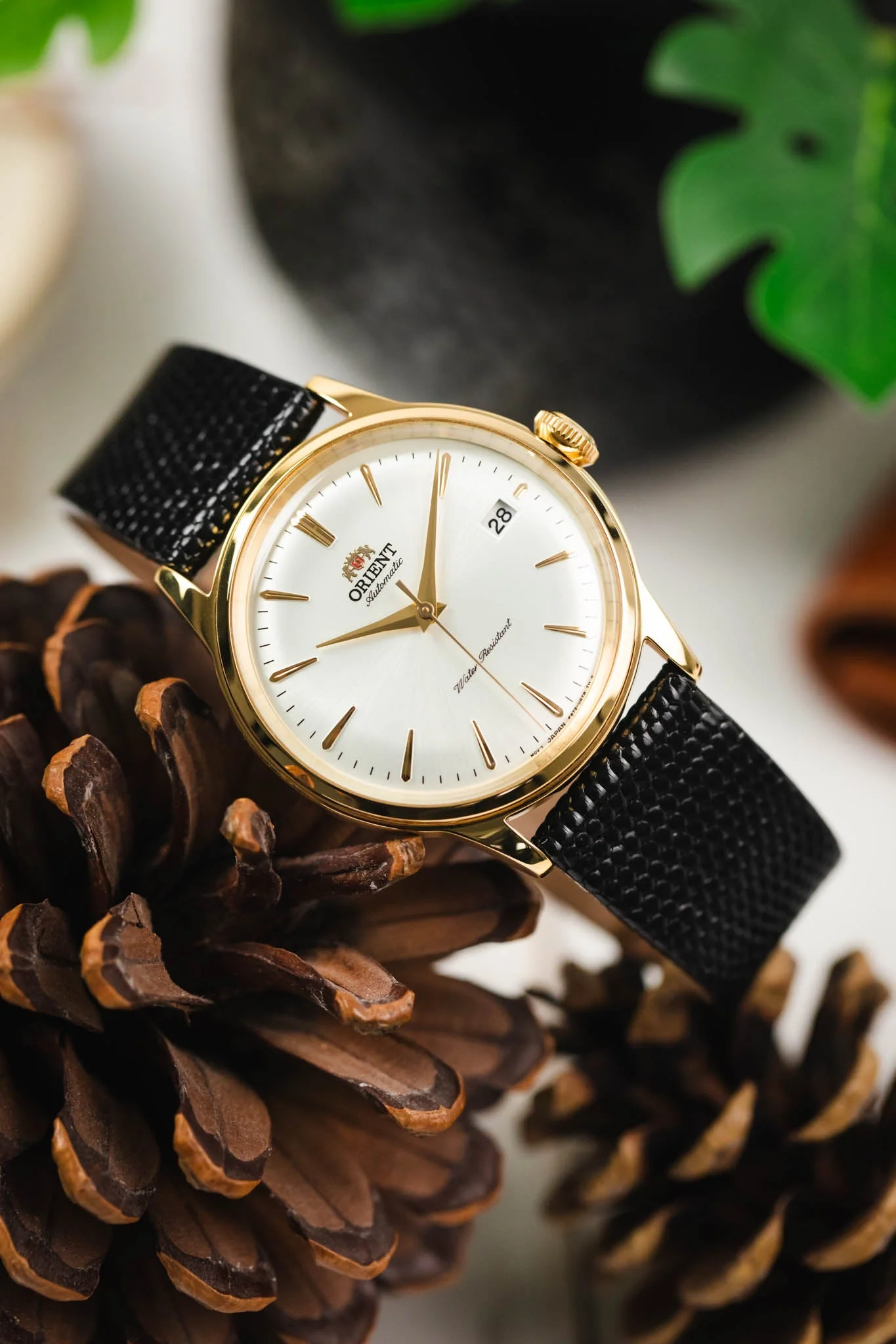 Hirsch LIZARD Leather Watch Strap in BLACK - Image 4