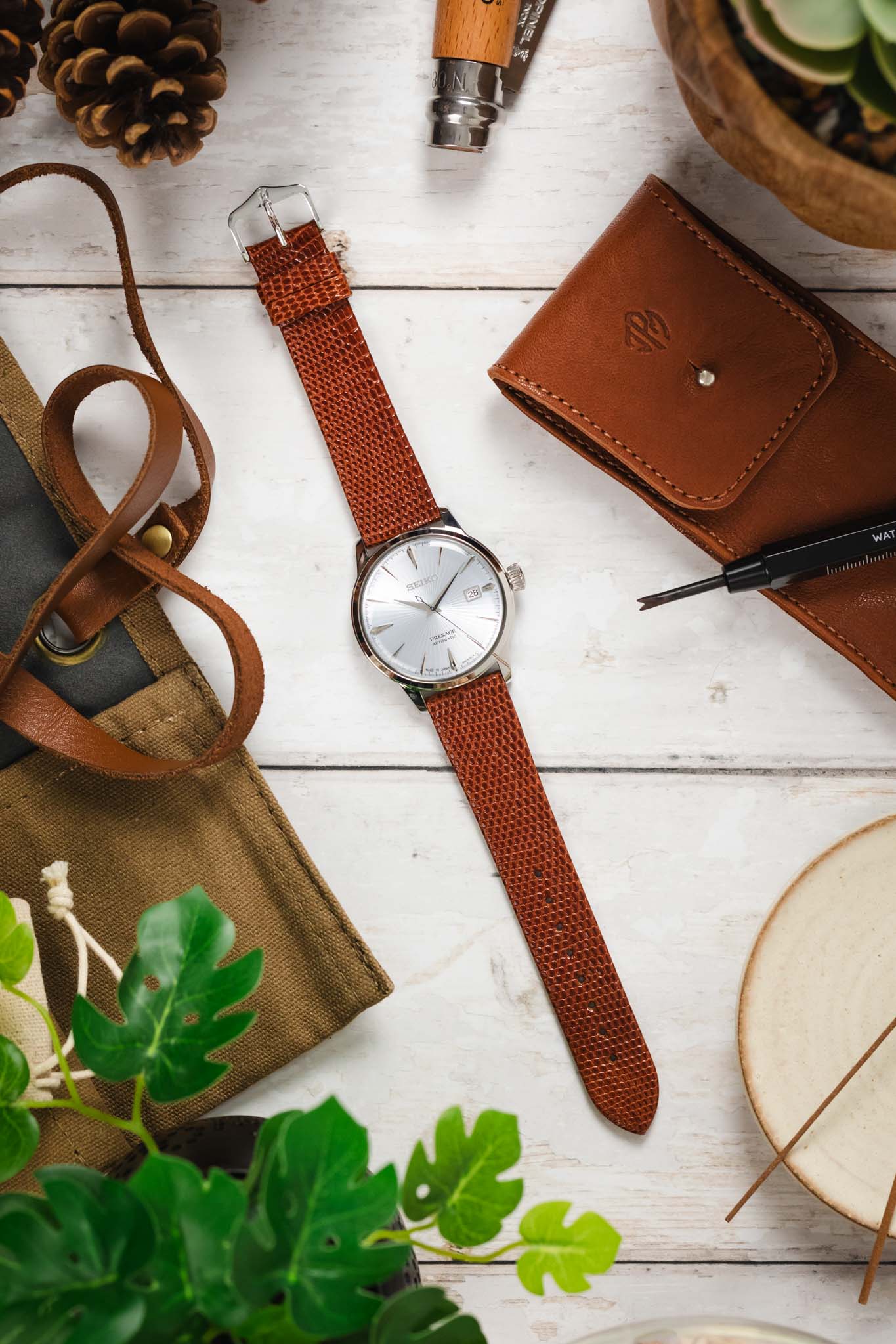 Hirsch LIZARD Leather Watch Strap in GOLD BROWN - Image 6