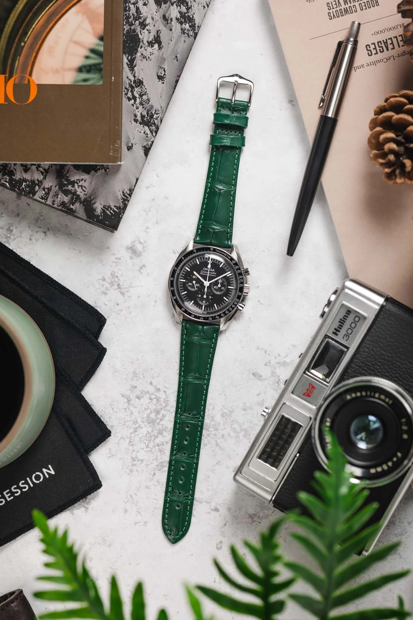 Hirsch LONDON Matt Alligator Leather Watch Strap in DARK GREEN - Image 11