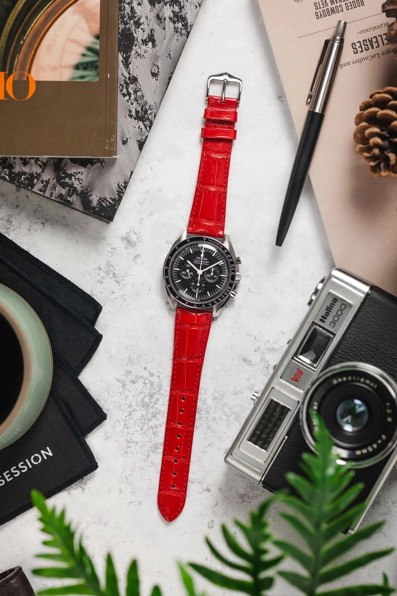 Hirsch LONDON Matt Alligator Leather Watch Strap in RED - Image 11