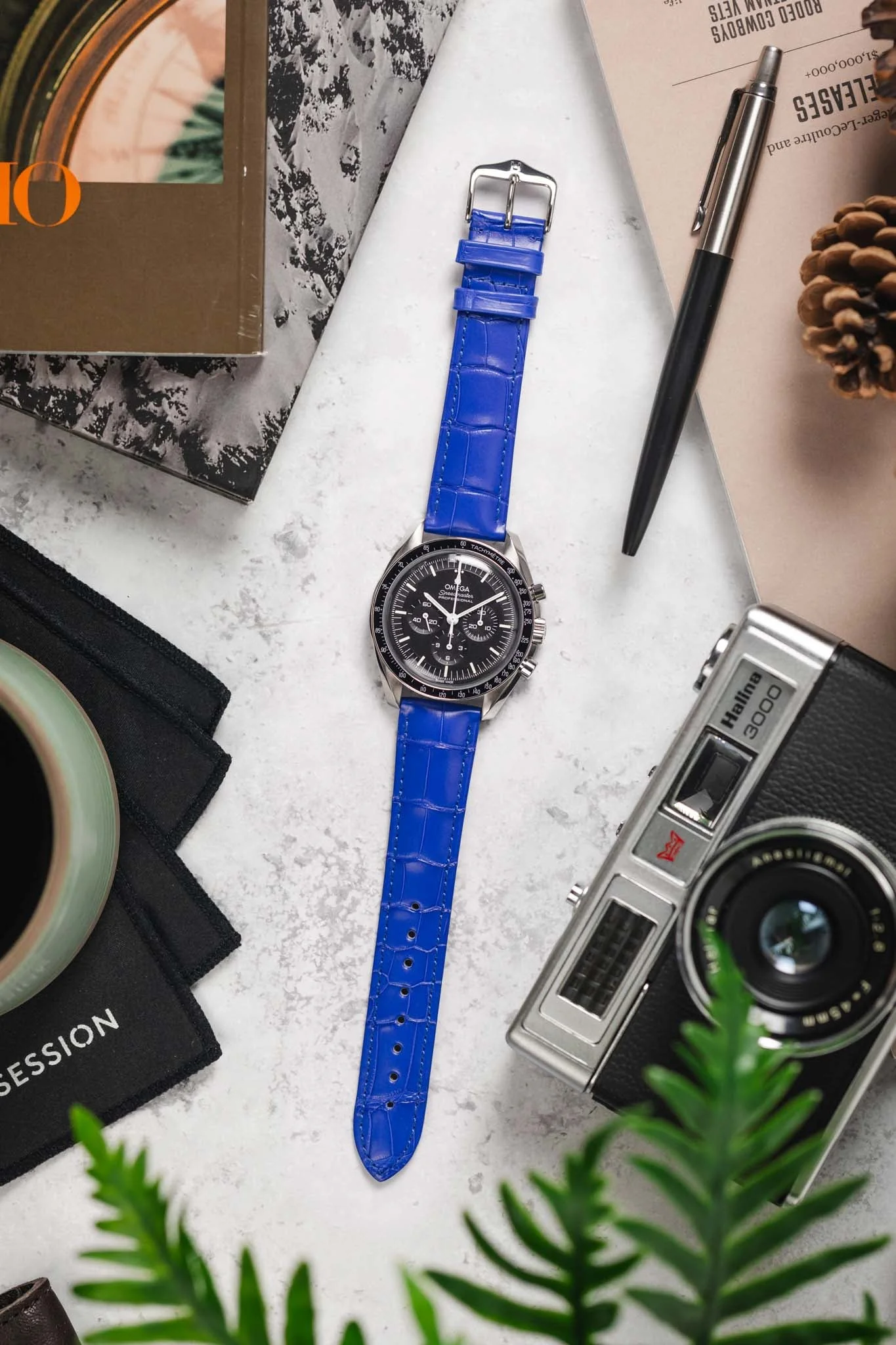 Hirsch LONDON Matt Alligator Leather Watch Strap in ROYAL BLUE - Image 11
