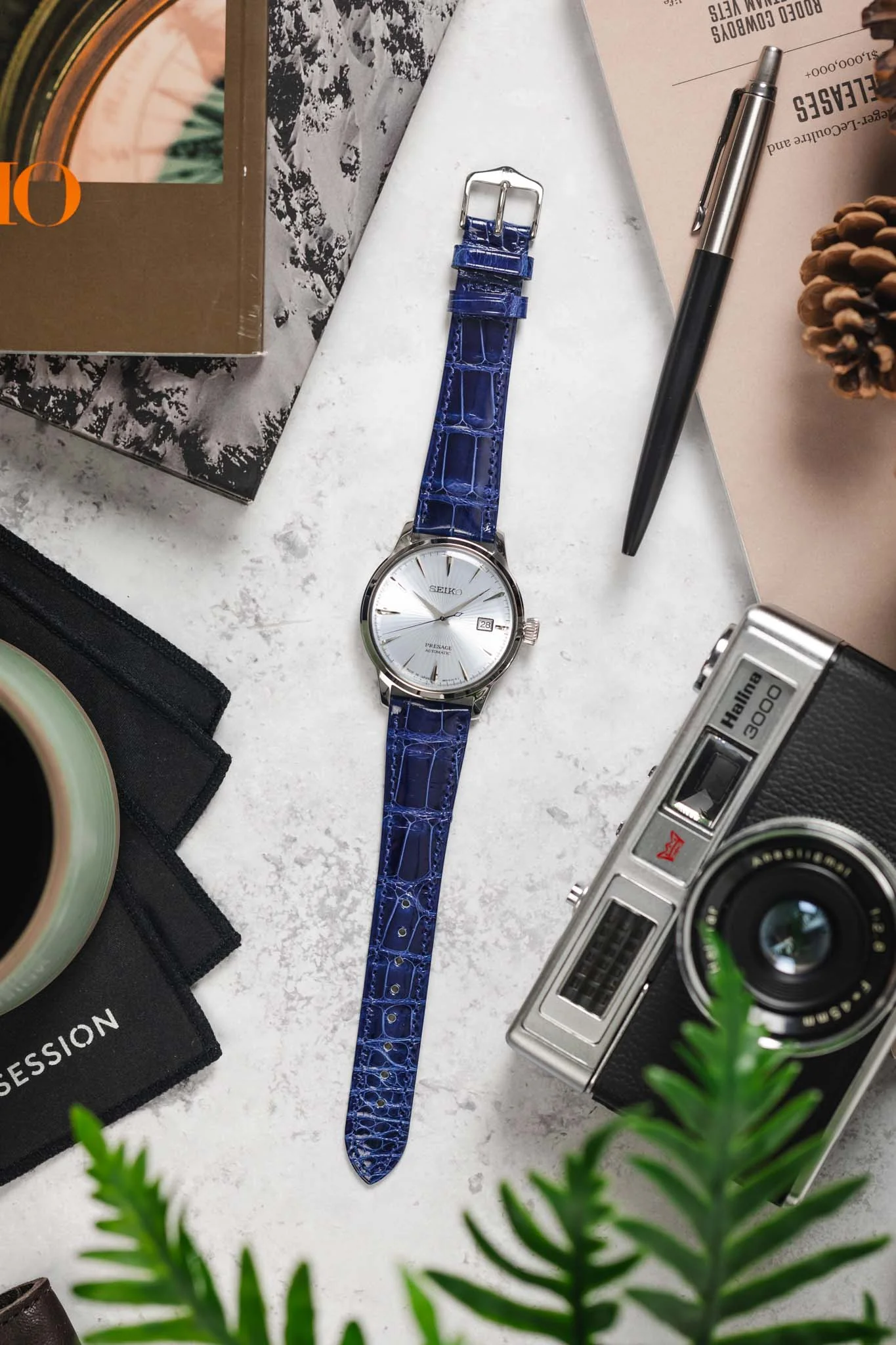 Hirsch LONDON Shiny Alligator Leather Watch Strap in BLUE - Image 11