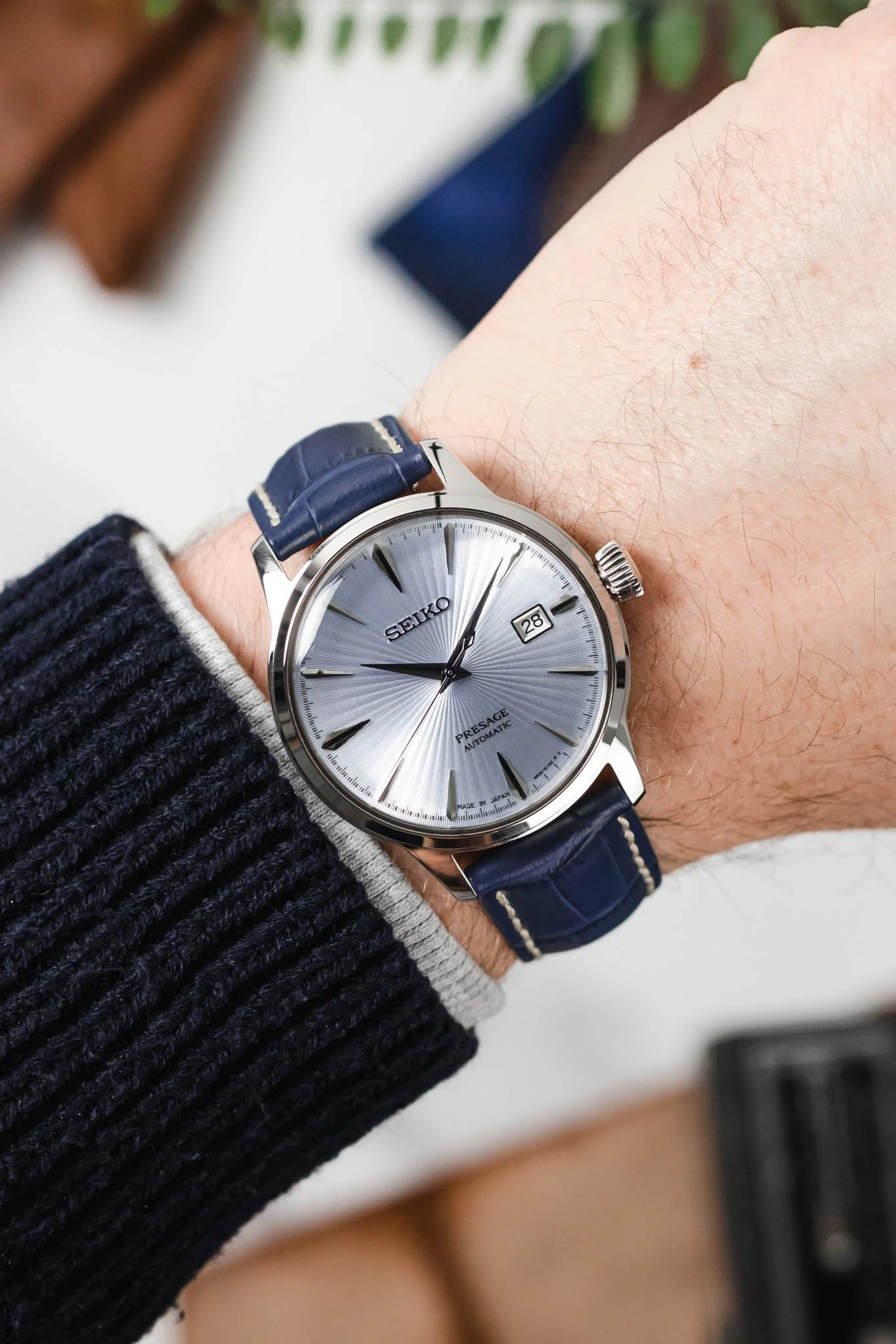 Hirsch MODENA Alligator Embossed Leather Watch Strap in BLUE - Image 2