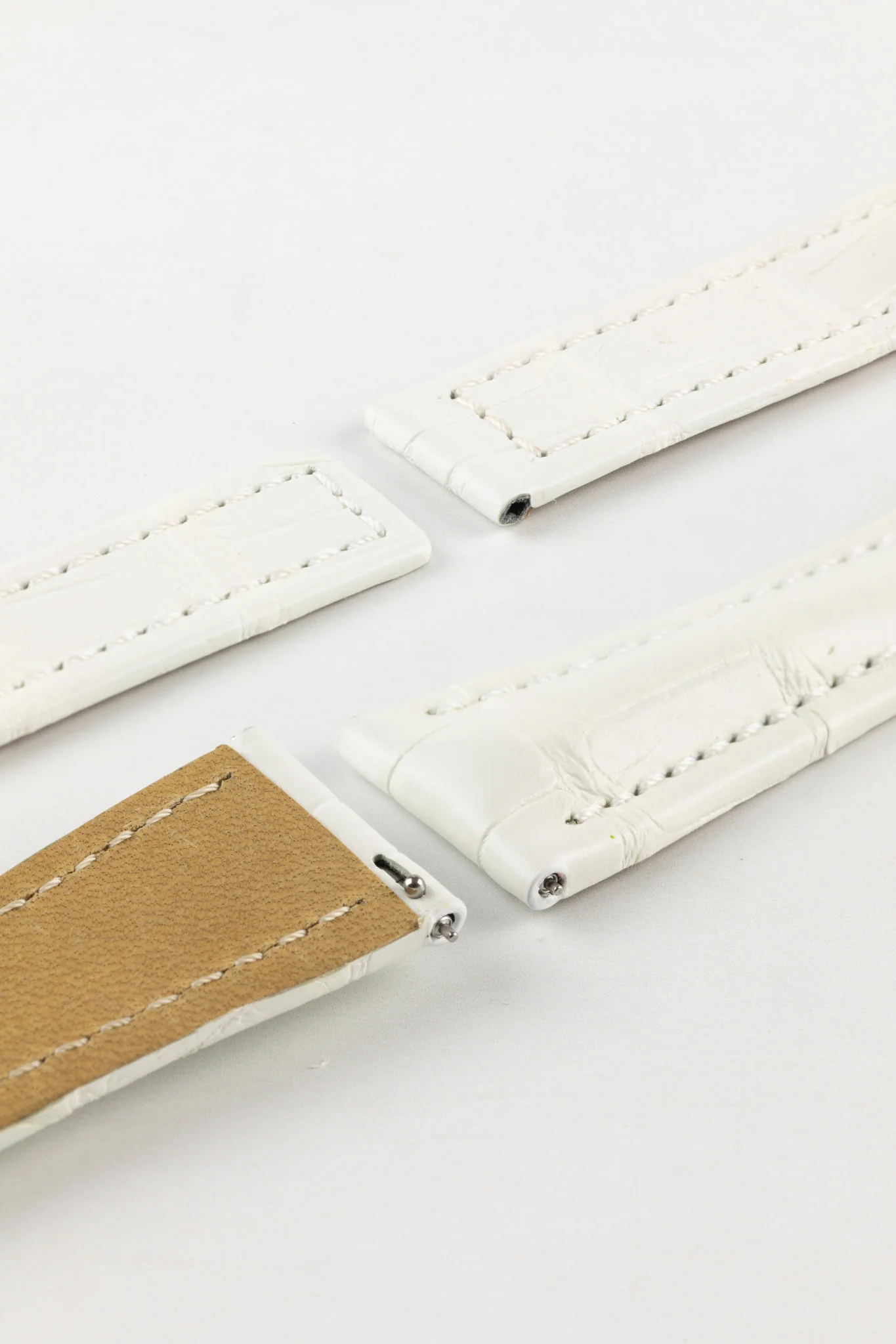 Hirsch NAVIGATOR Alligator Deployment White Leather Watch Strap - Image 5