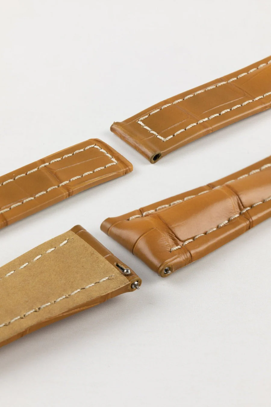 Hirsch NAVIGATOR Alligator Deployment Watch Strap in HONEY - Image 5