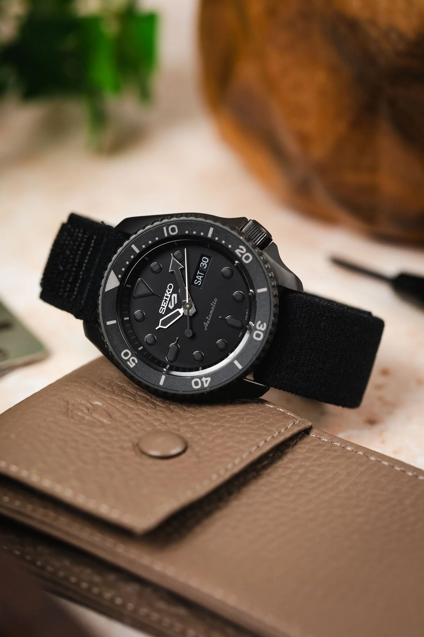 Hirsch VOCEM Fabric Watch Strap in BLACK - Image 4