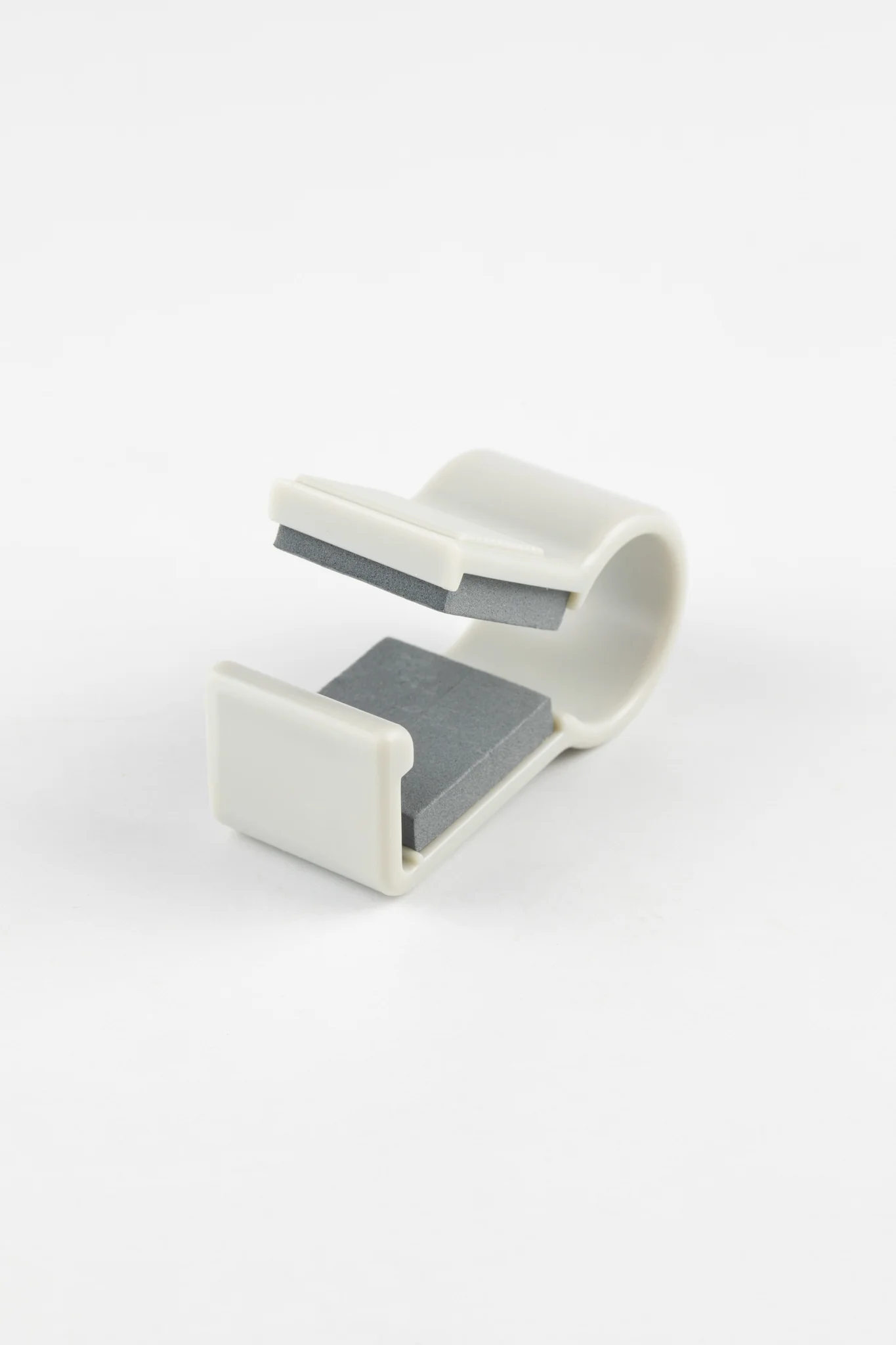 Hirsch Open Ended Strap Fitting Clip (Single) - Image 4