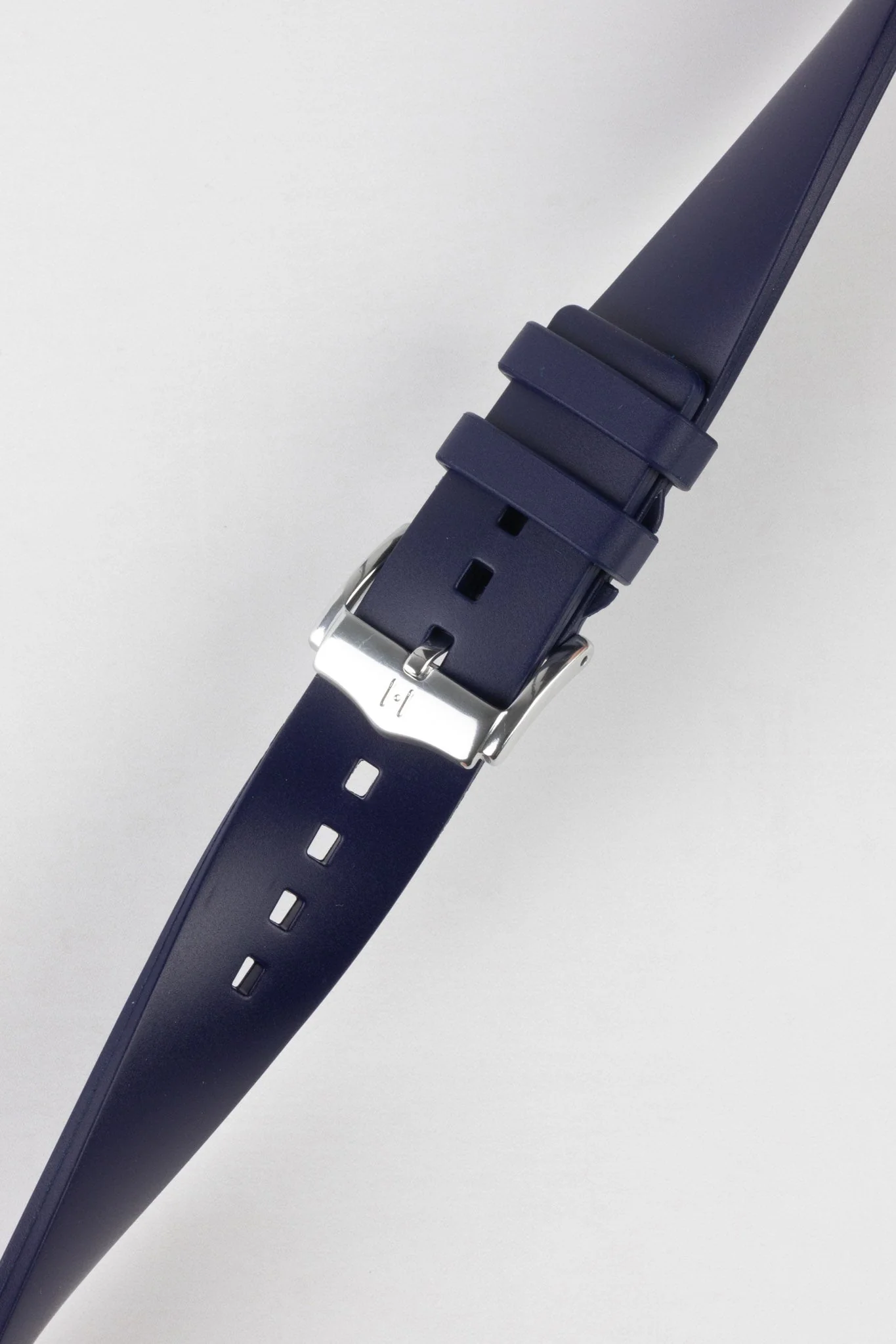 Hirsch PURE Natural Rubber Watch Strap in BLUE - Image 5
