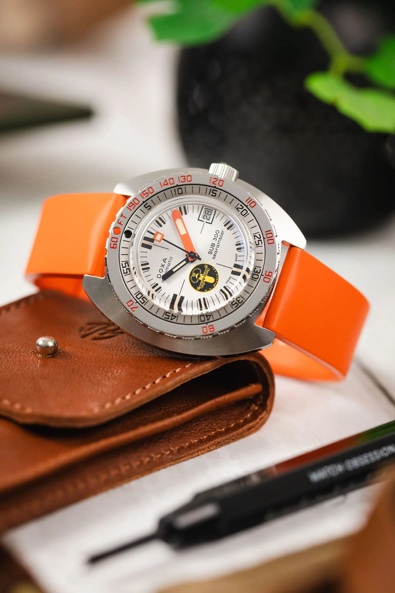 Hirsch PURE Natural Rubber Watch Strap in ORANGE - Image 4