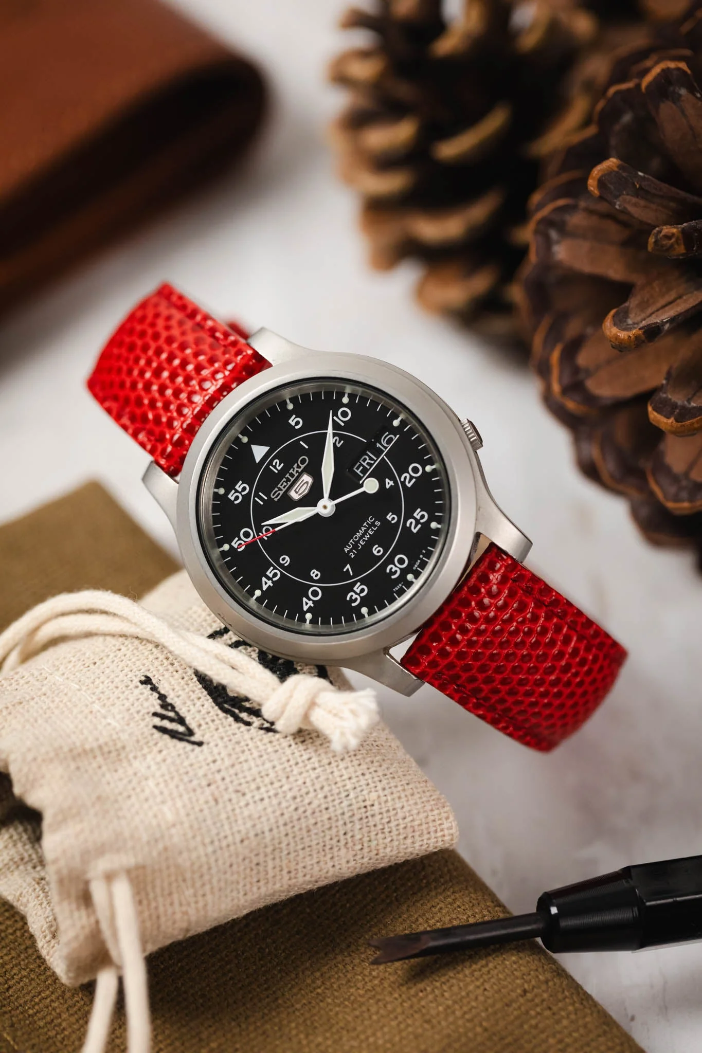 Hirsch RAINBOW Lizard Embossed Leather Watch Strap in RED - Image 4