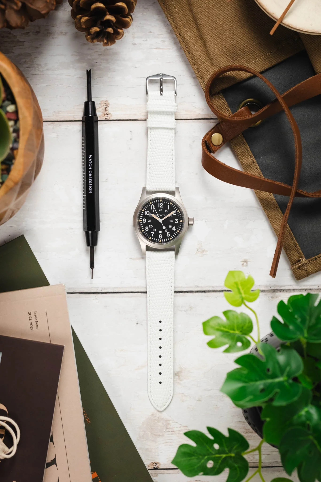 Hirsch RAINBOW Lizard Embossed Leather Watch Strap in WHITE - Image 6