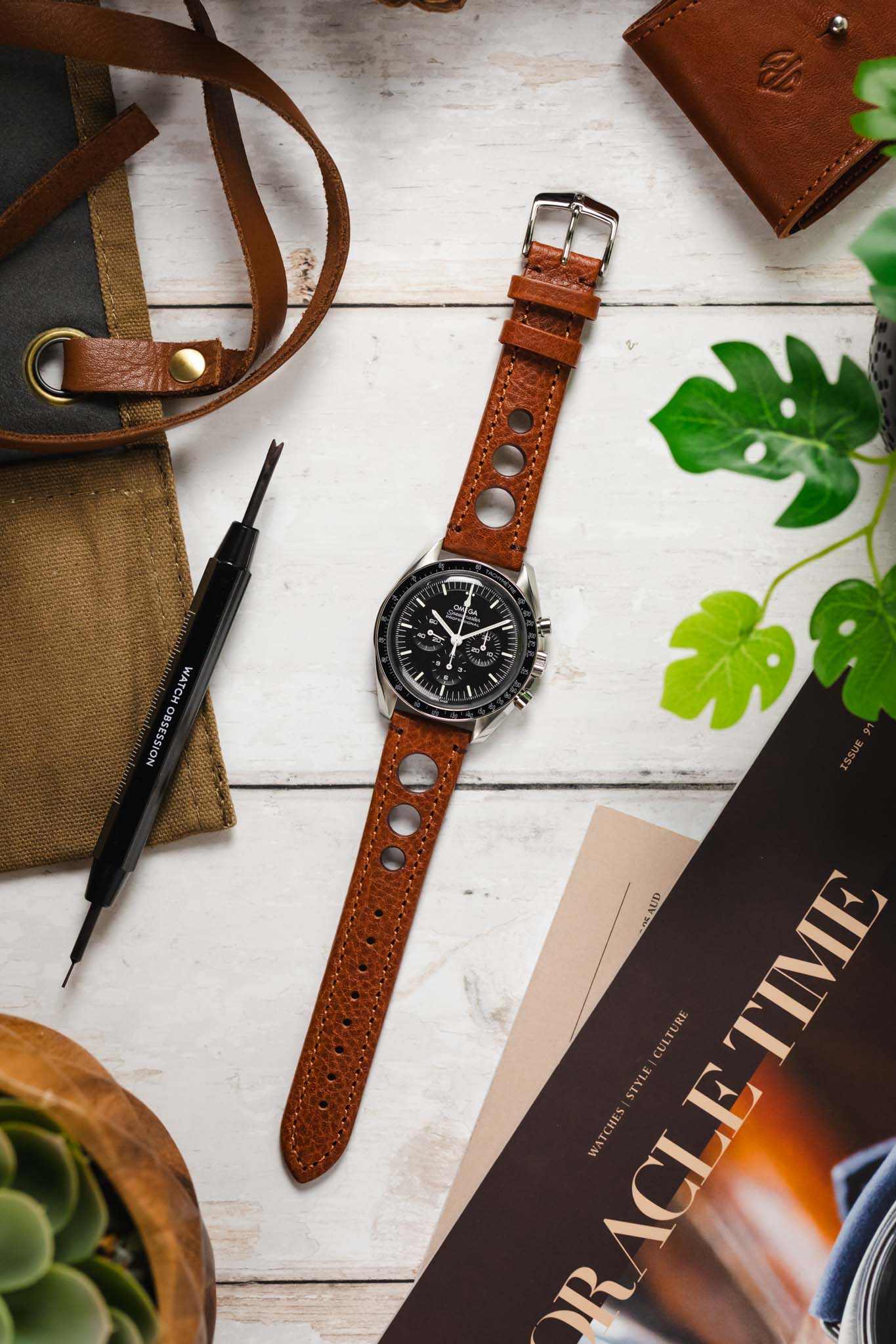 Hirsch RALLY Natural Leather Racing Watch Strap in GOLD BROWN - Image 7