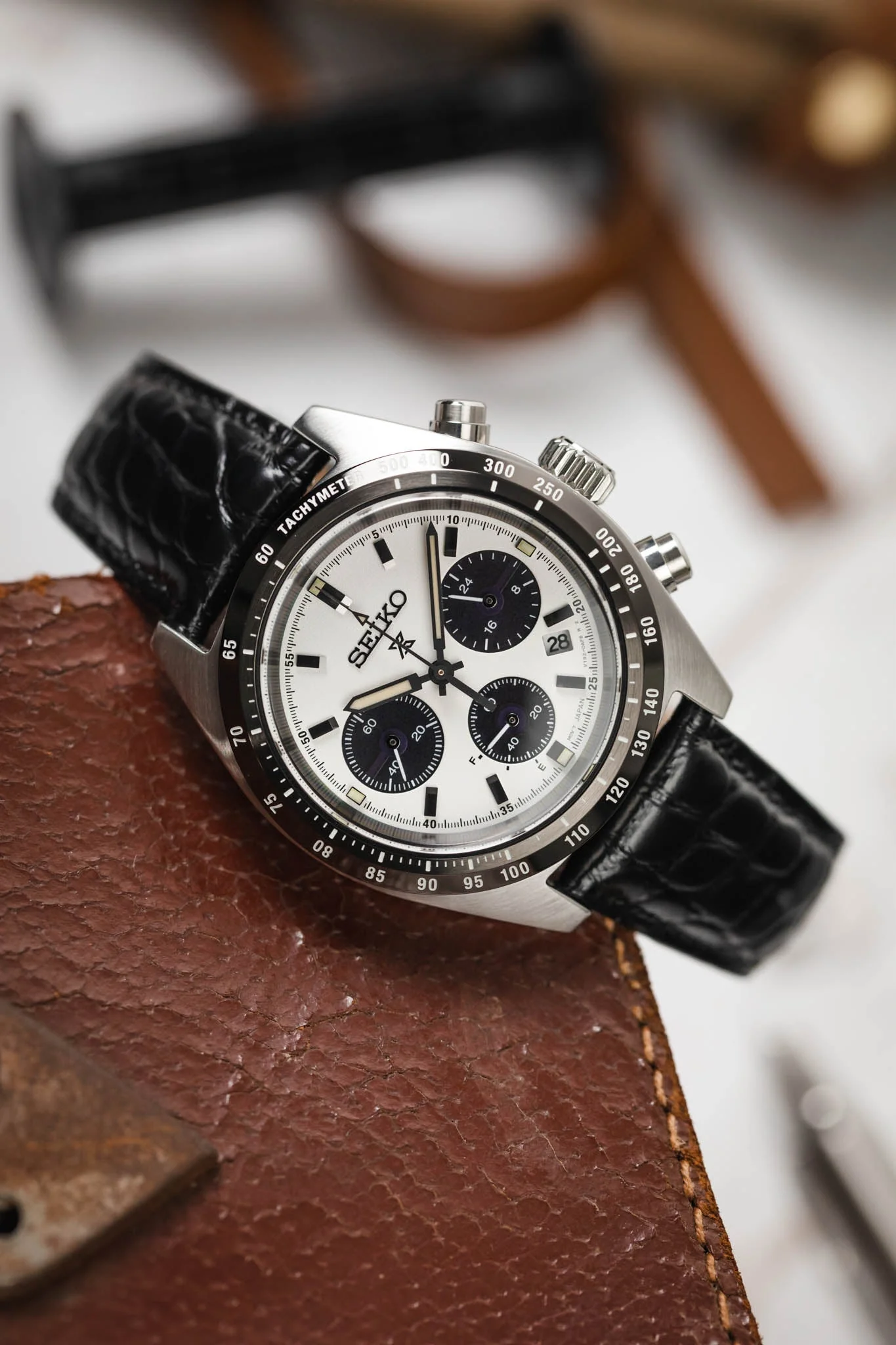 Hirsch REGENT Genuine Alligator Leather Watch Strap in BLACK - Image 4