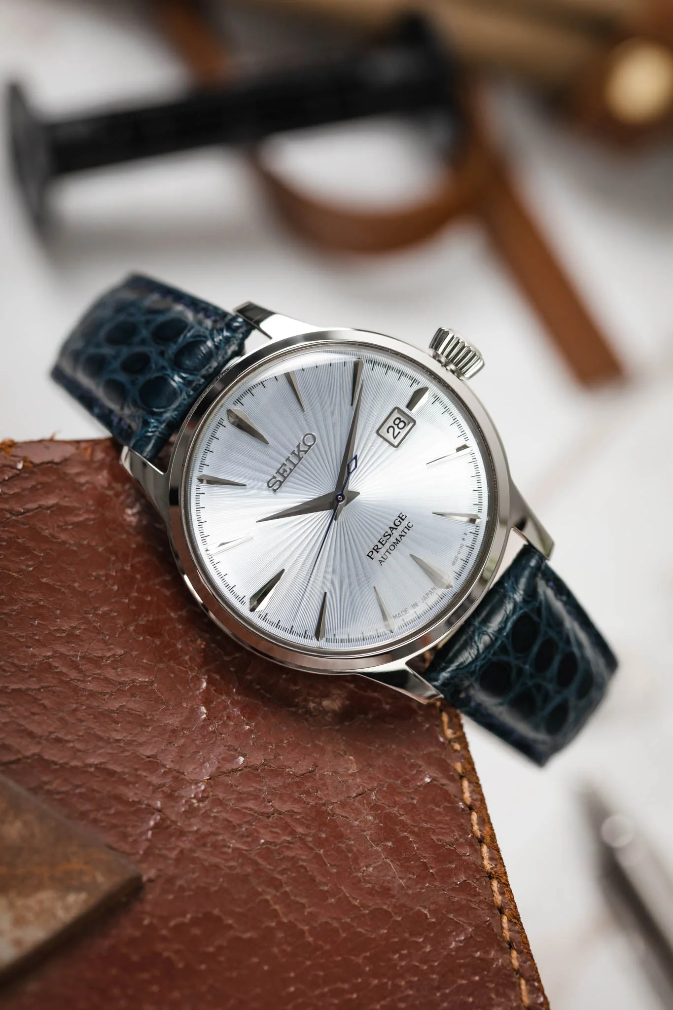Hirsch REGENT Genuine Alligator Leather Watch Strap in BLUE - Image 4