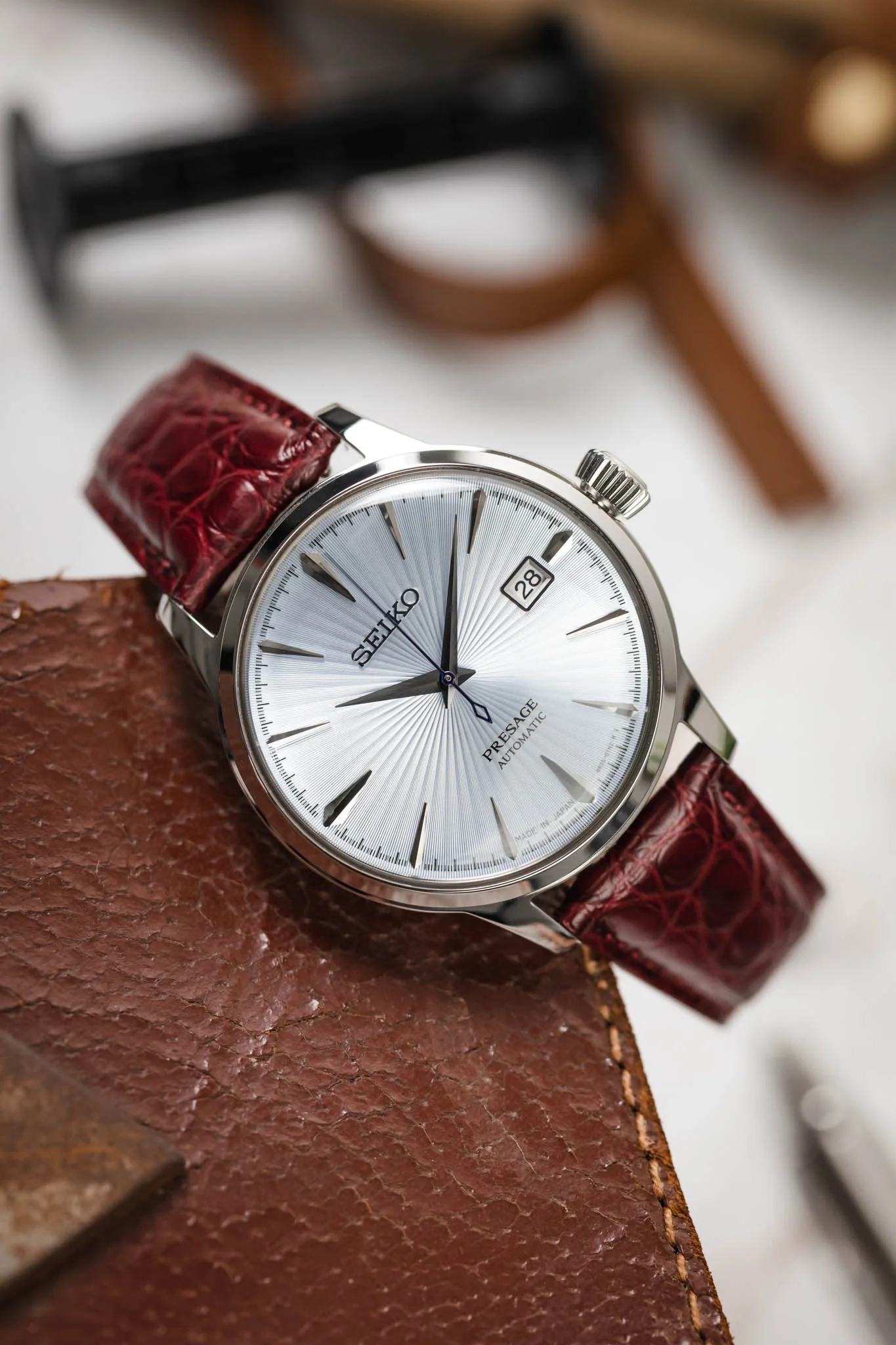 Hirsch REGENT Genuine Alligator Leather Watch Strap in BURGUNDY - Image 4