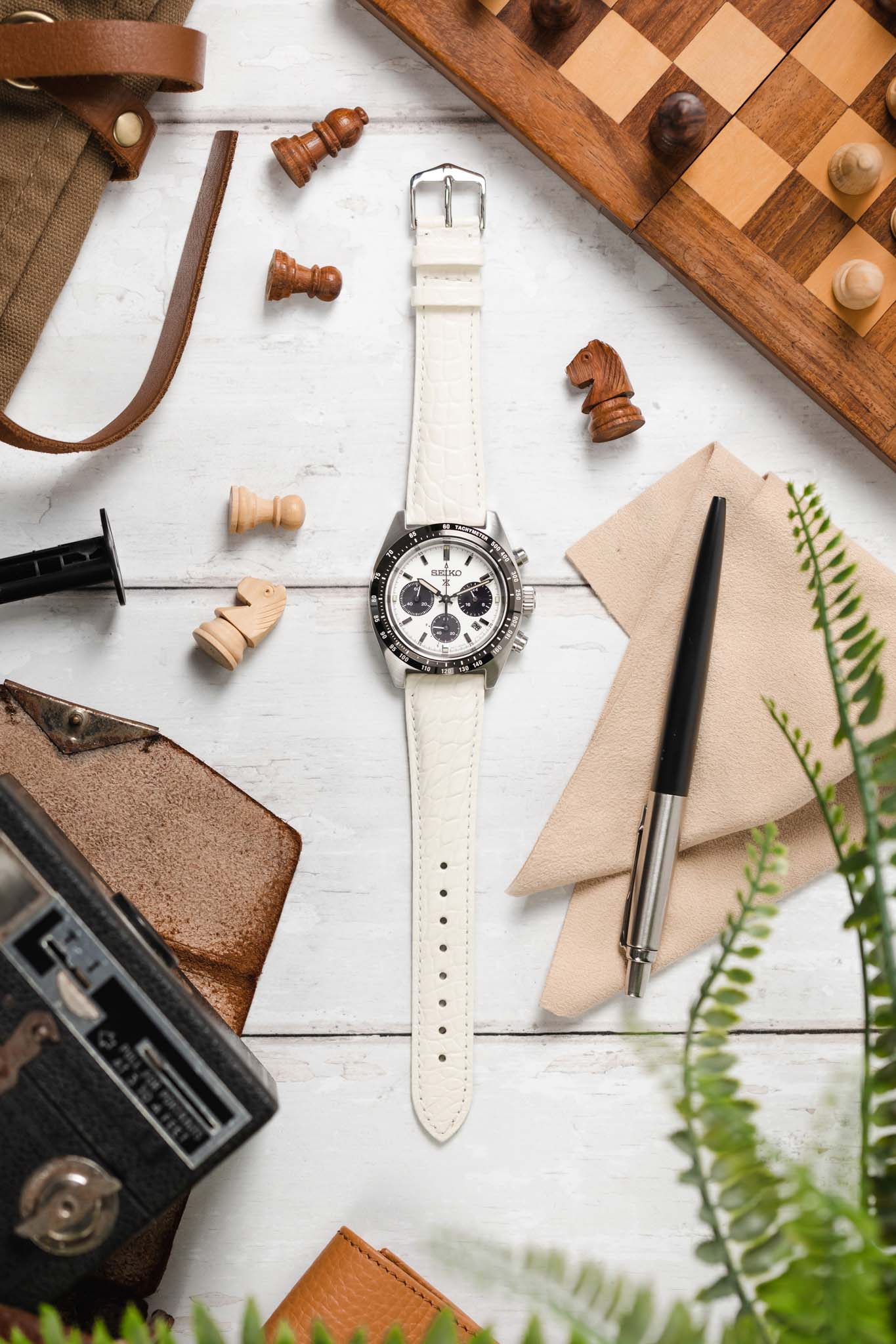 Hirsch REGENT Genuine Alligator Leather Watch Strap in WHITE - Image 6