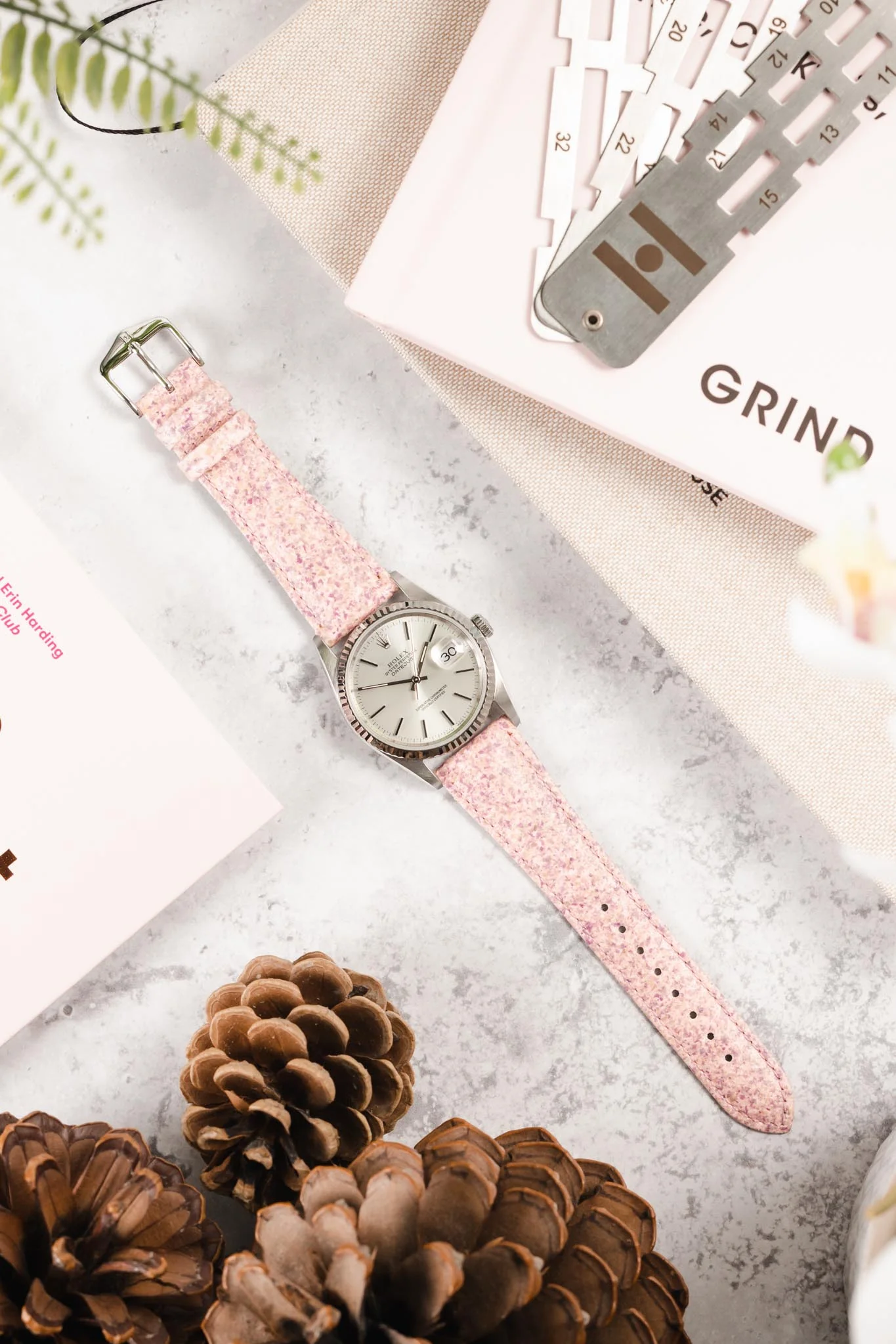 Hirsch ROSE Petal Vegan Fibre Watch Strap in PINK - Image 4