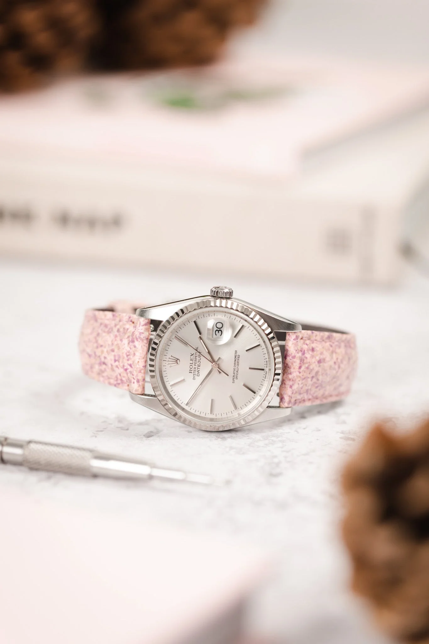Hirsch ROSE Petal Vegan Fibre Watch Strap in PINK - Image 6