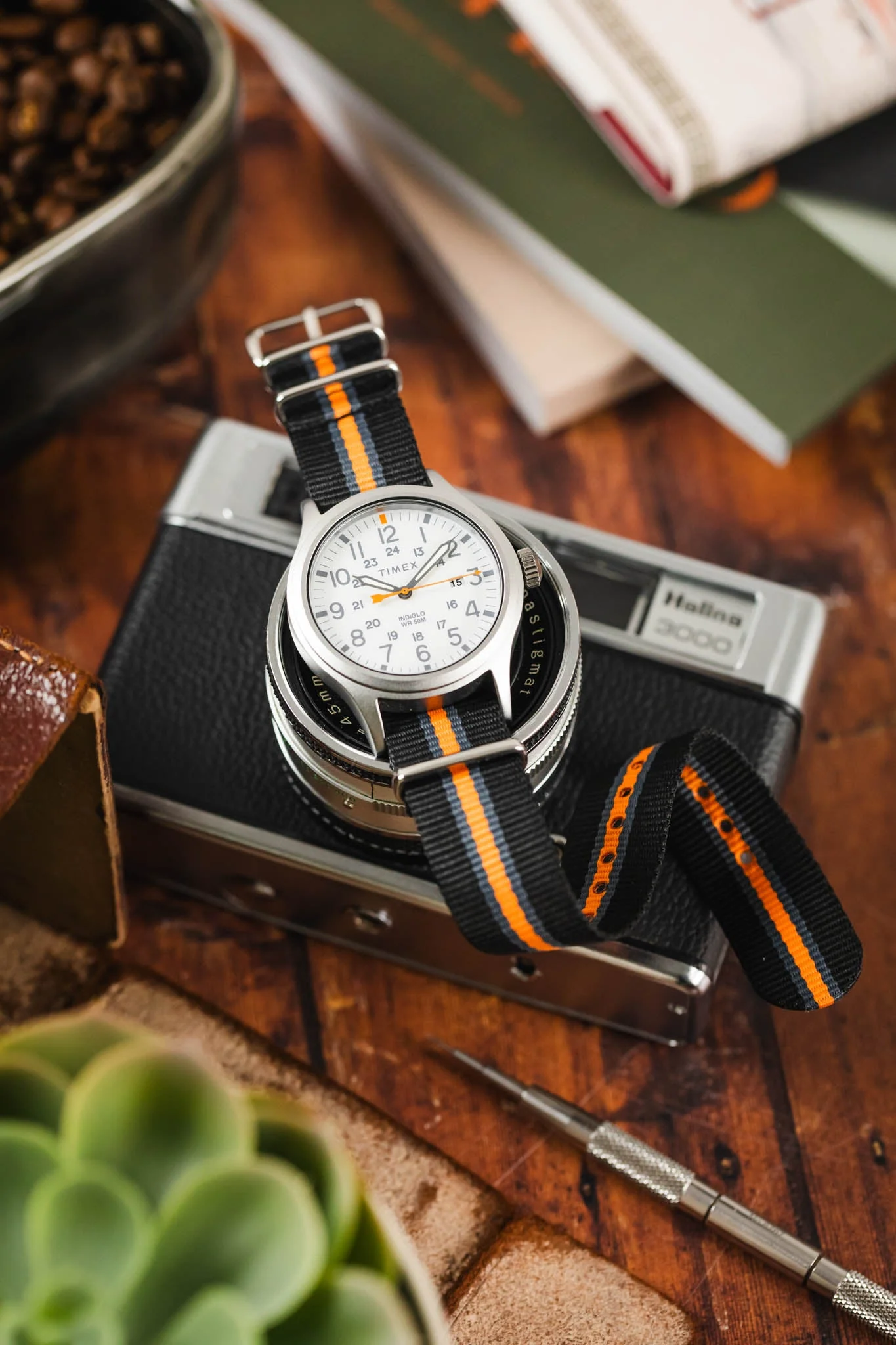 Hirsch RUSH Nylon One-Piece Watch Strap in BLACK / GREY / ORANGE - Image 4