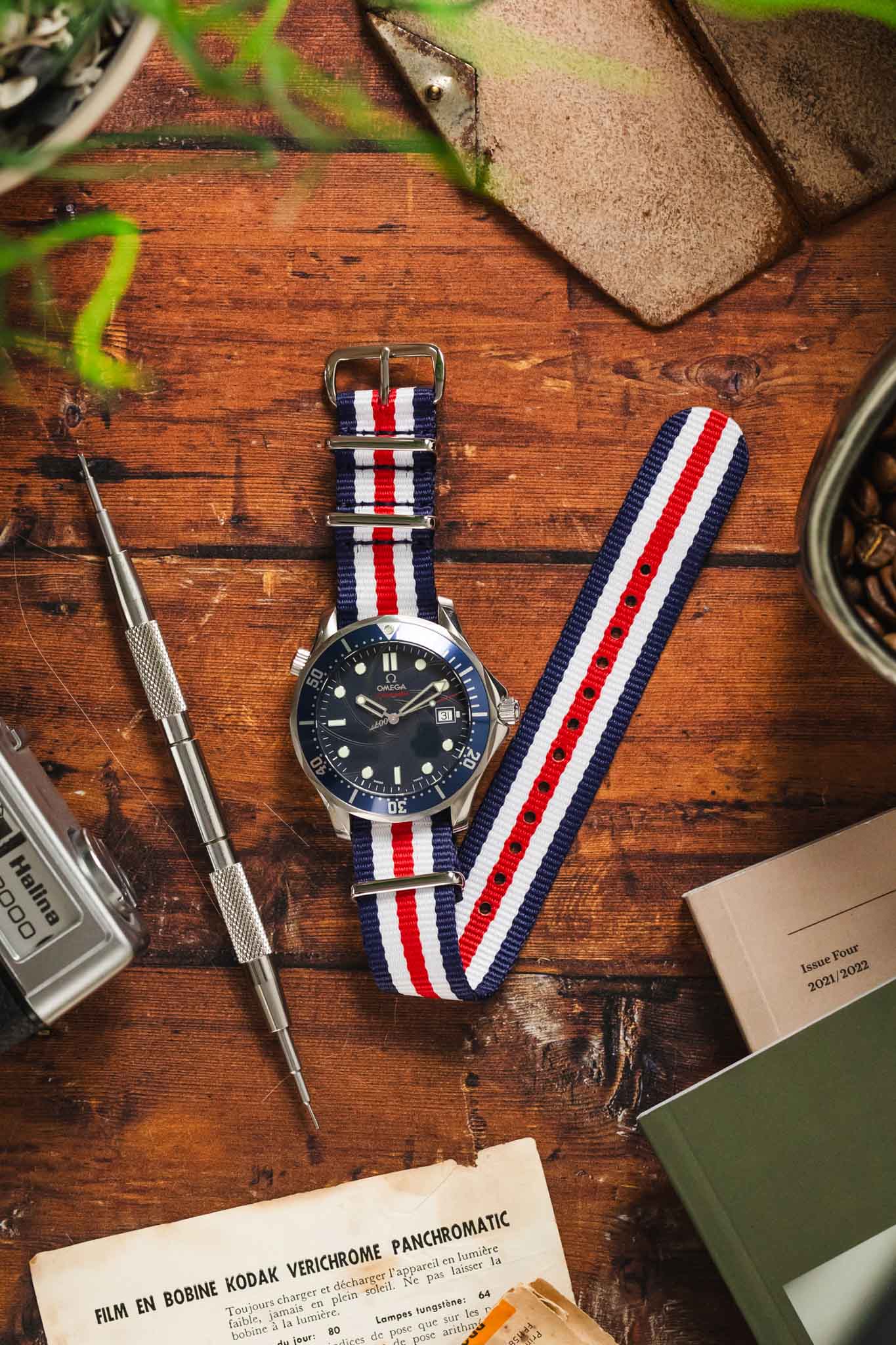 Hirsch RUSH Nylon One-Piece Watch Strap in BLUE / WHITE / RED - Image 6