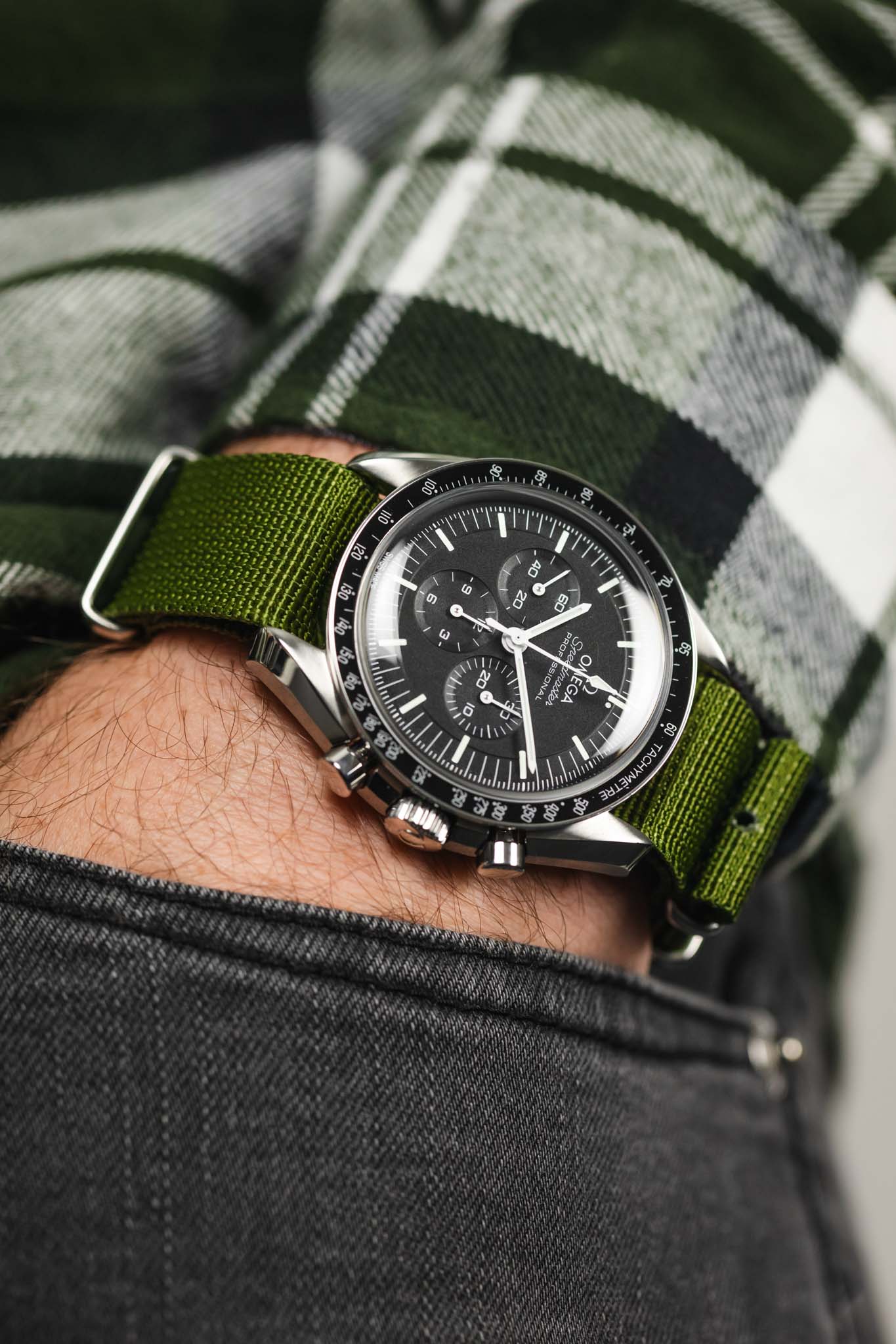 Hirsch RUSH RECYCLED Polyester Watch Strap in GREEN - Image 6