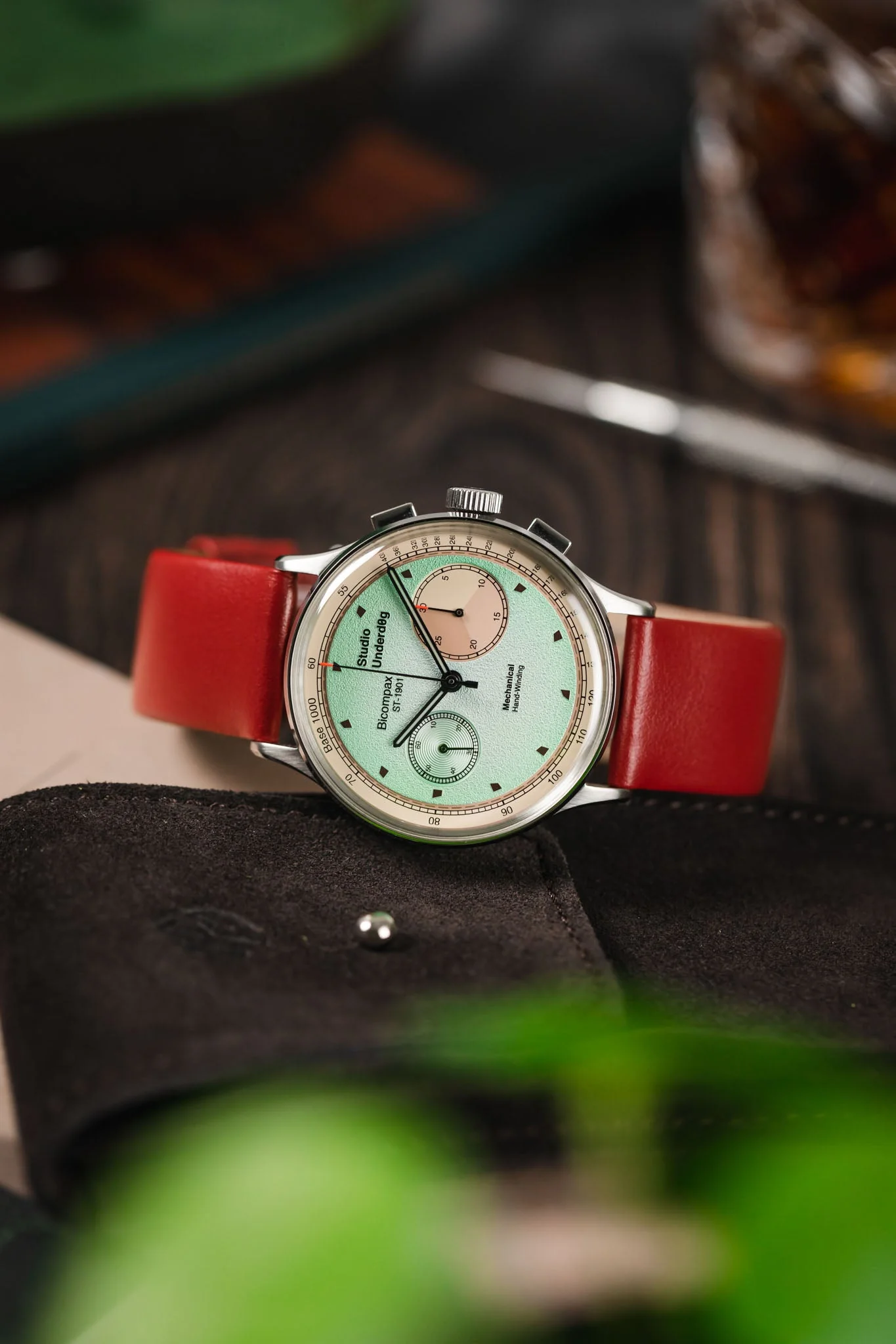 Hirsch SCANDIC Calf Leather Watch Strap in RED - Image 4