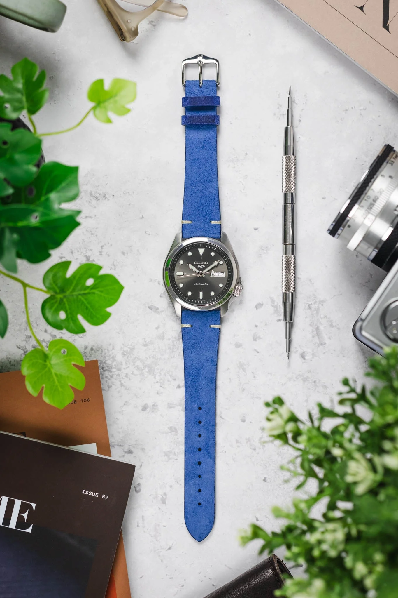 Hirsch SERRO Suede Watch Strap in Blue - Image 12