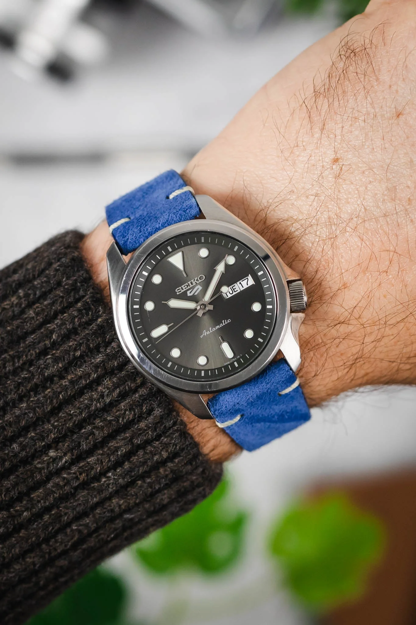 Hirsch SERRO Suede Watch Strap in Blue - Image 2