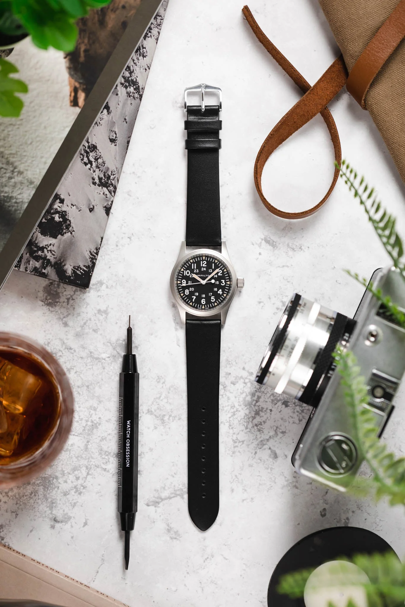 Hirsch TORONTO Quick Release Fine-Grained Leather Watch Strap in BLACK - Image 6