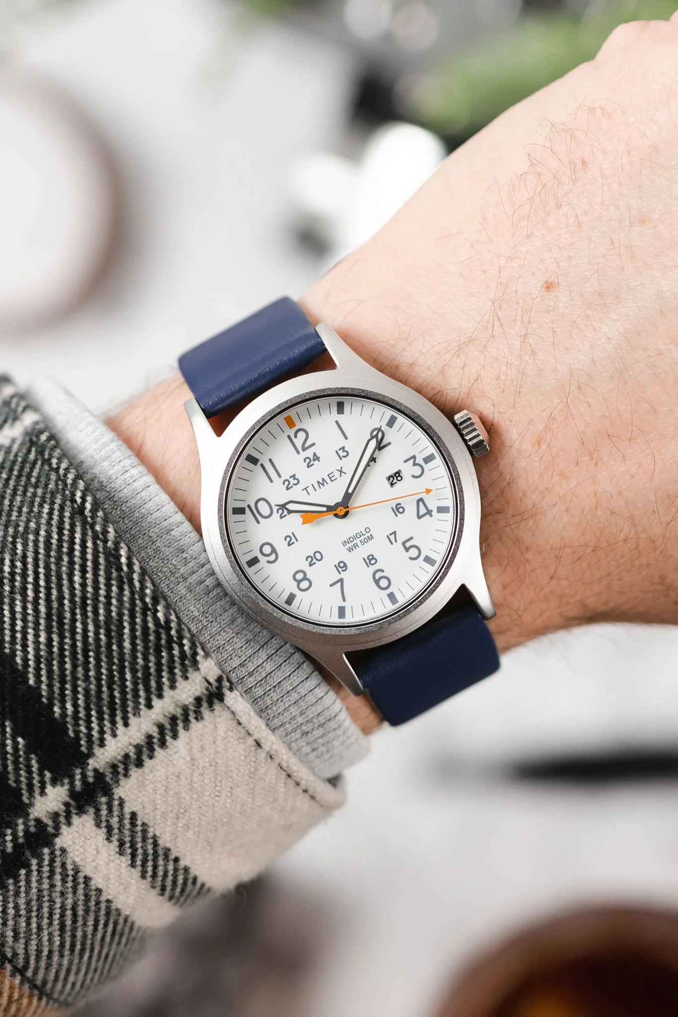 Hirsch TORONTO Quick-Release Fine-Grained Leather Watch Strap in BLUE - Image 2