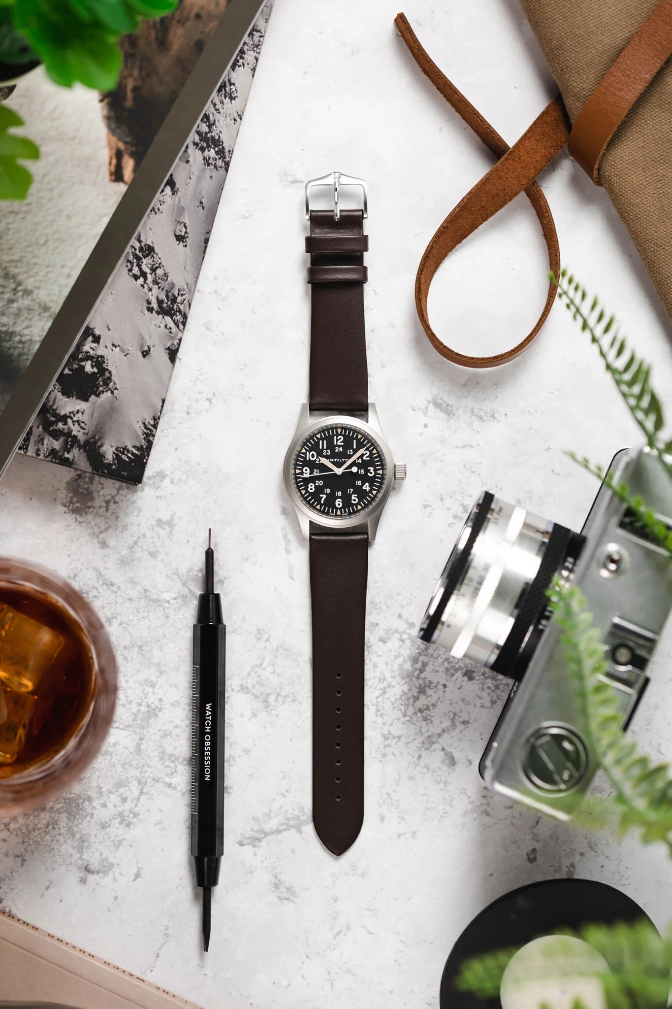 Hirsch TORONTO NQR Fine-Grained Leather Watch Strap in BROWN - Image 6