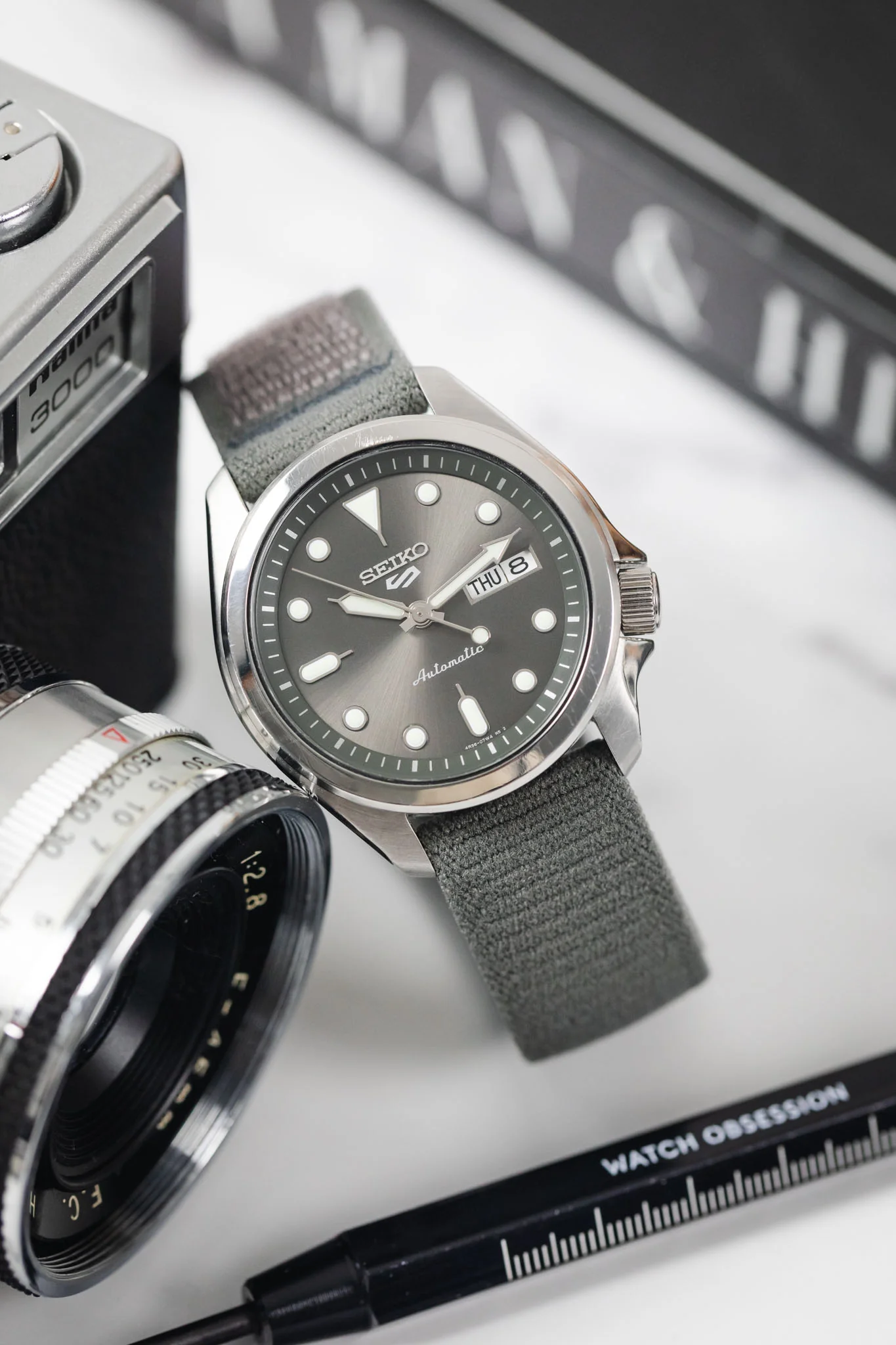 Hirsch VOCEM Fabric Watch Strap in GREY - Image 4