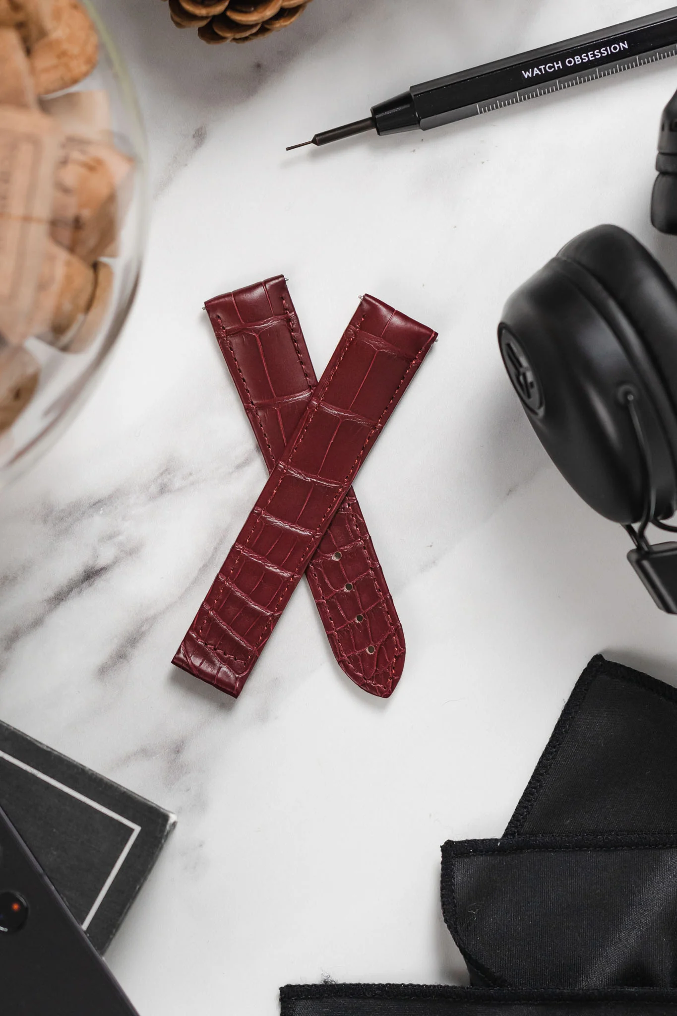Hirsch VOYAGER Alligator Deployment Watch Strap in BURGUNDY - Image 4