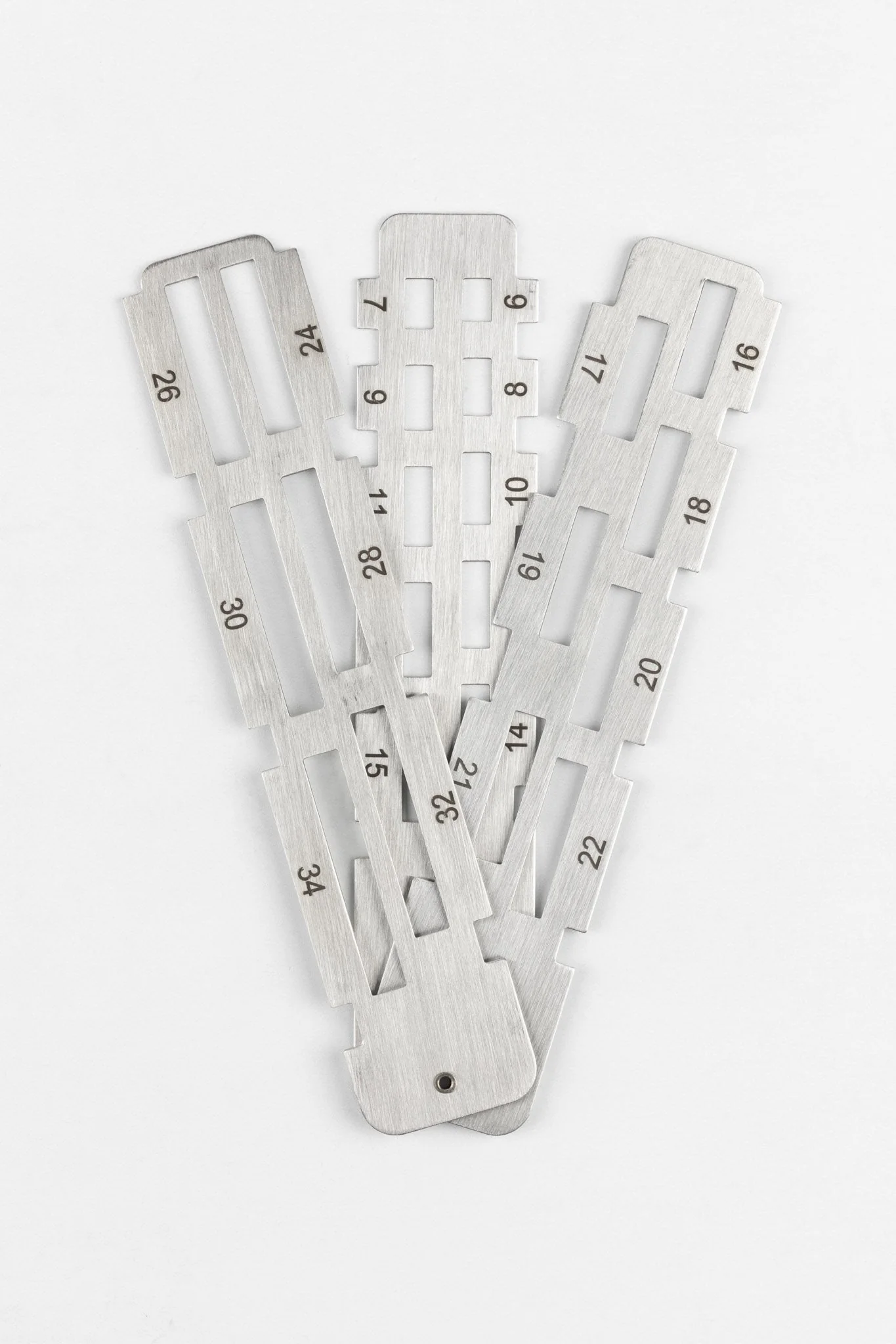 Hirsch Watch Strap and Lug End Ruler - Image 5