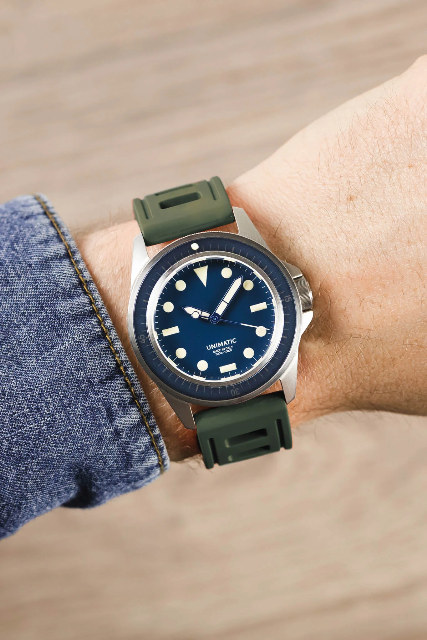 ISOfrane Rubber Dive Watch Strap in MILITARY GREEN - Image 2