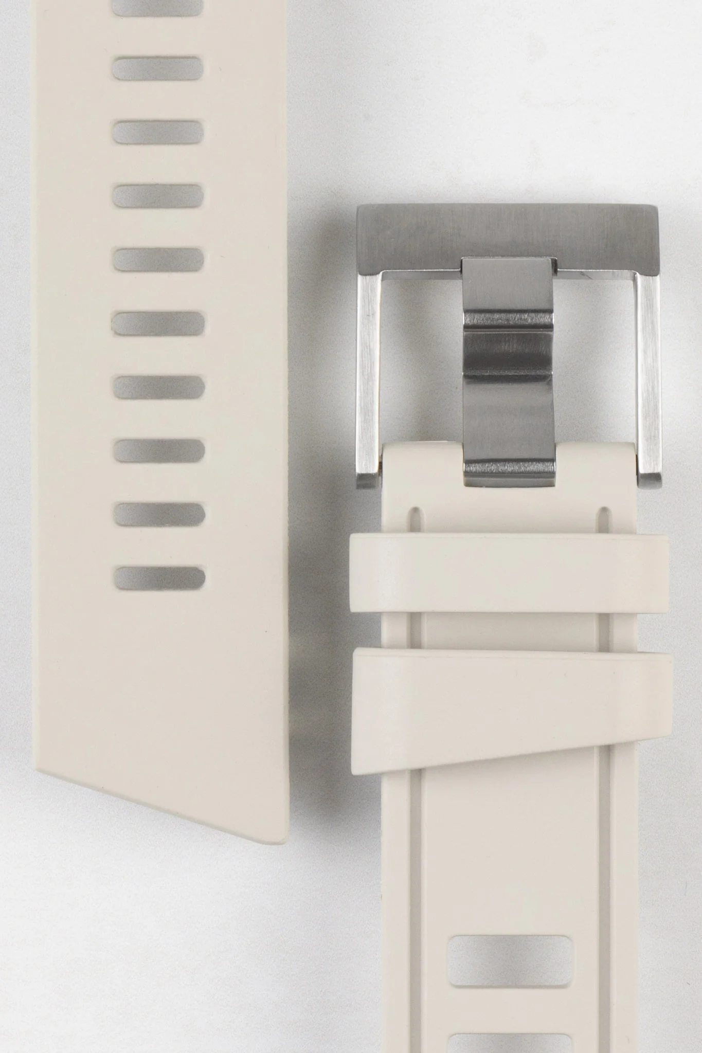 ISOfrane Rubber Dive Watch Strap in LIGHT GREY - Image 5