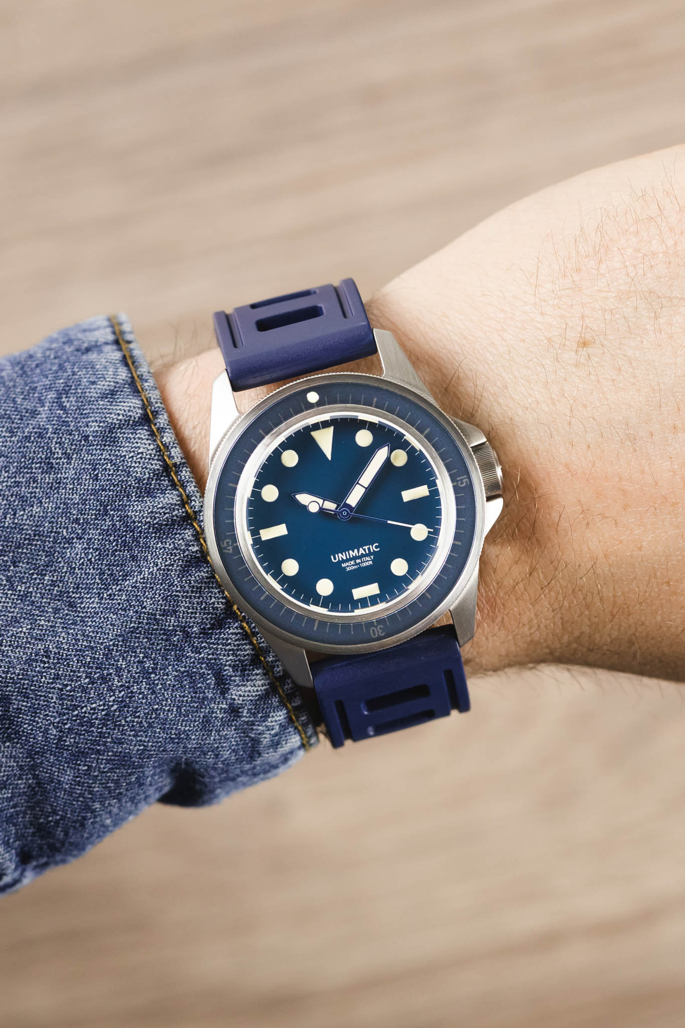 ISOfrane Rubber Dive Watch Strap in TRUE BLUE - Image 2