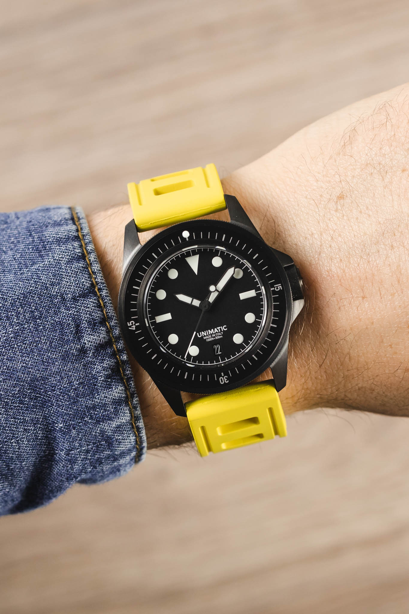 ISOfrane Rubber Dive Watch Strap in YELLOW - Image 2