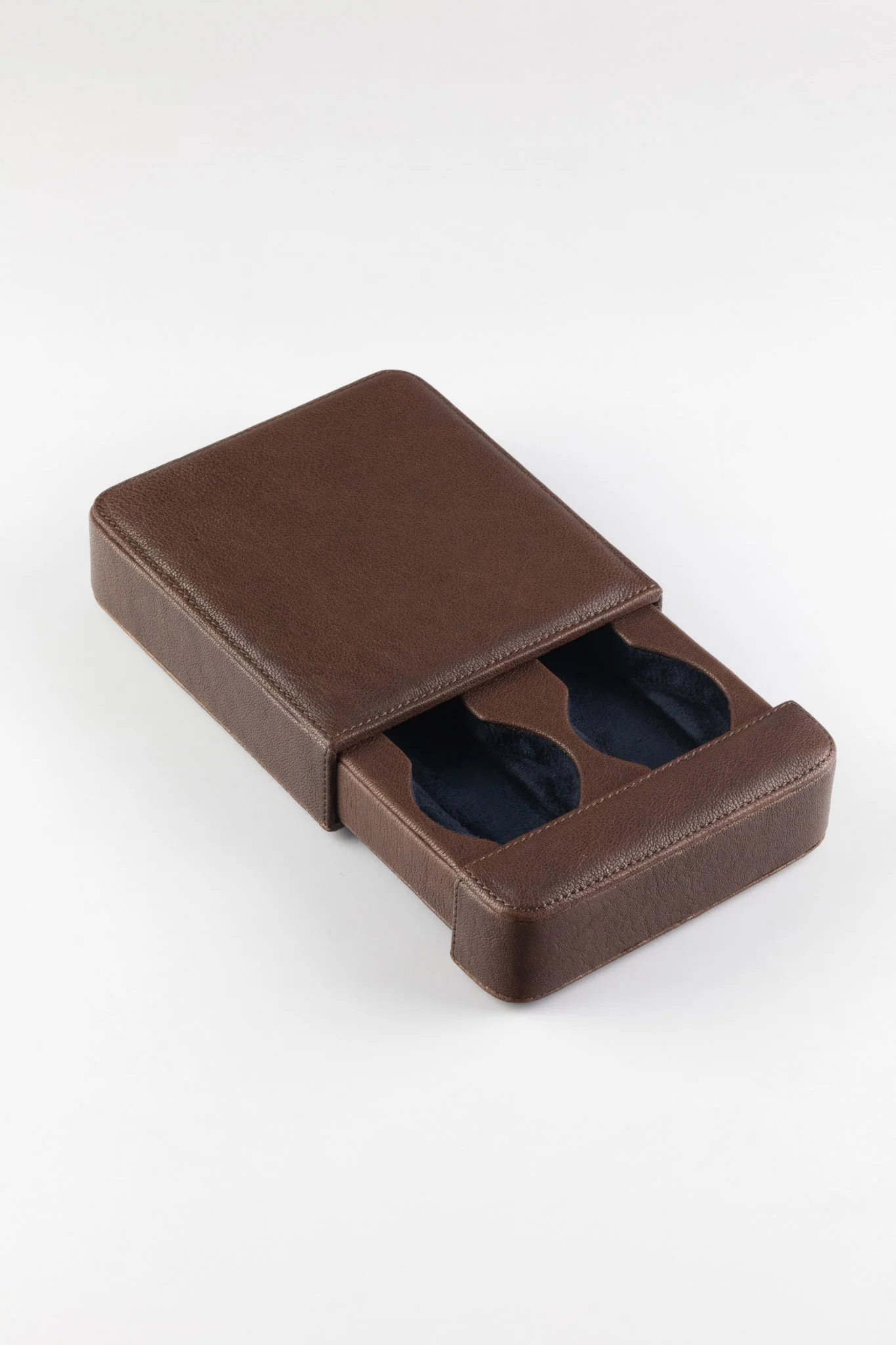 JPM 2-Watch Leather Sliding Storage Case in AGED BROWN - Image 10
