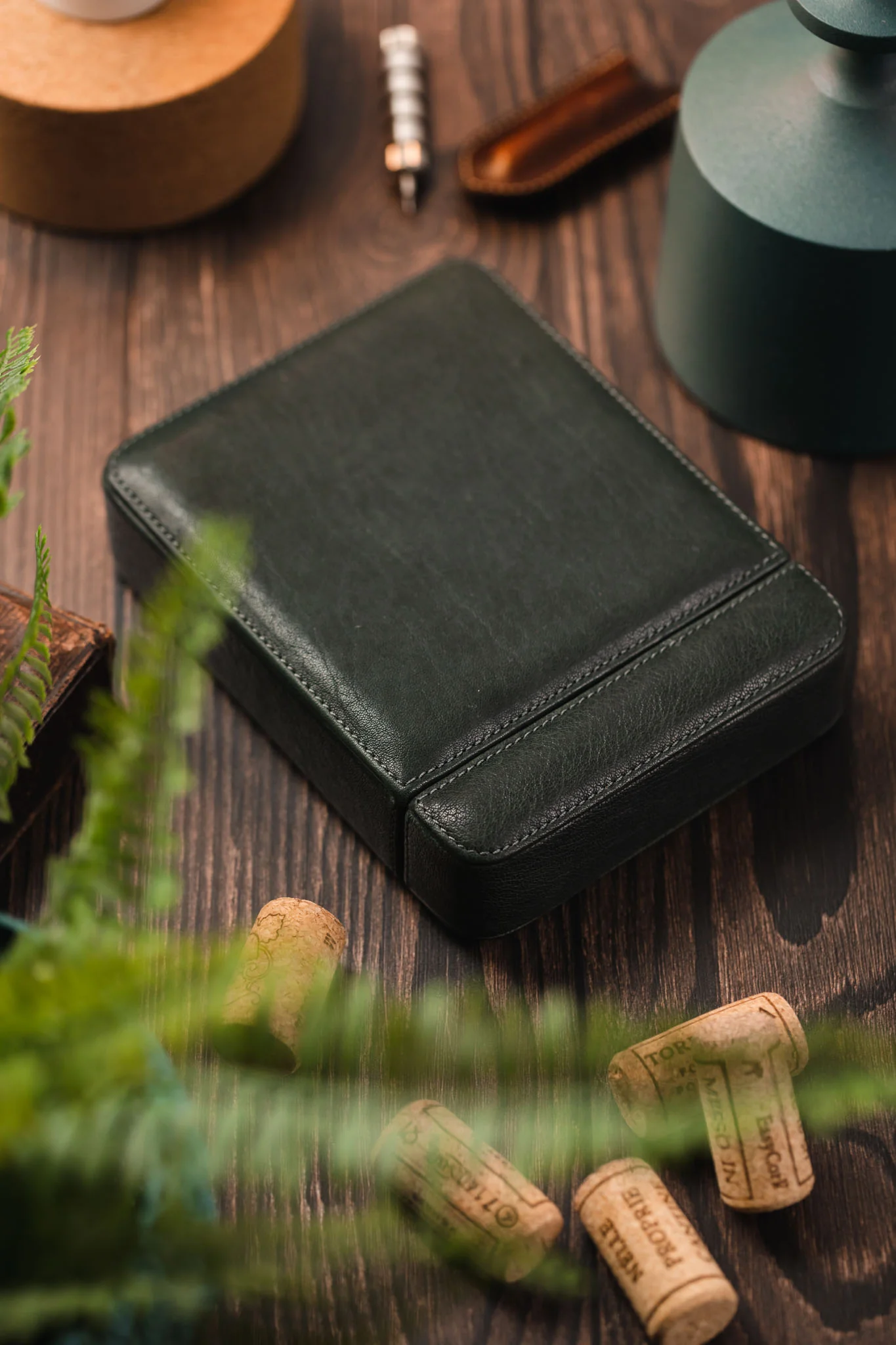 JPM 2-Watch Leather Sliding Storage Case in SPRUCE GREY - Image 4
